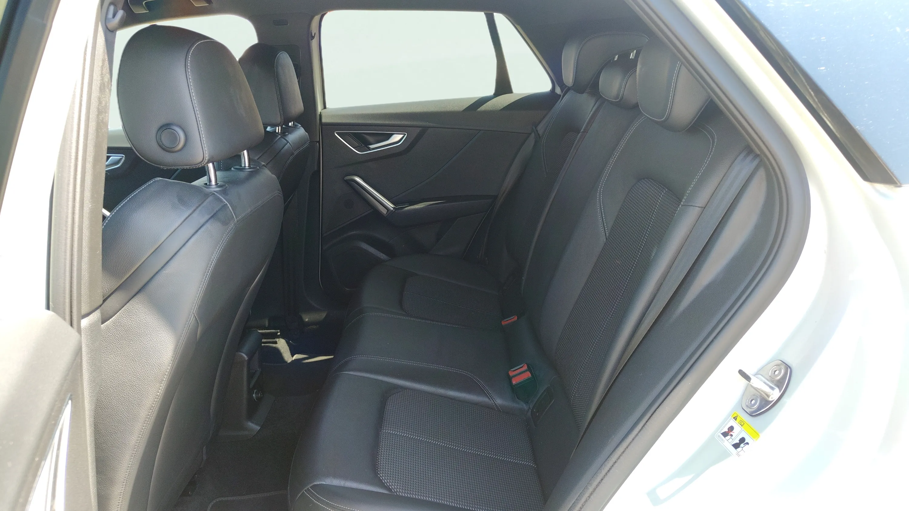Audi Q2 Black Line 35 TFSI S tronic - foto 14