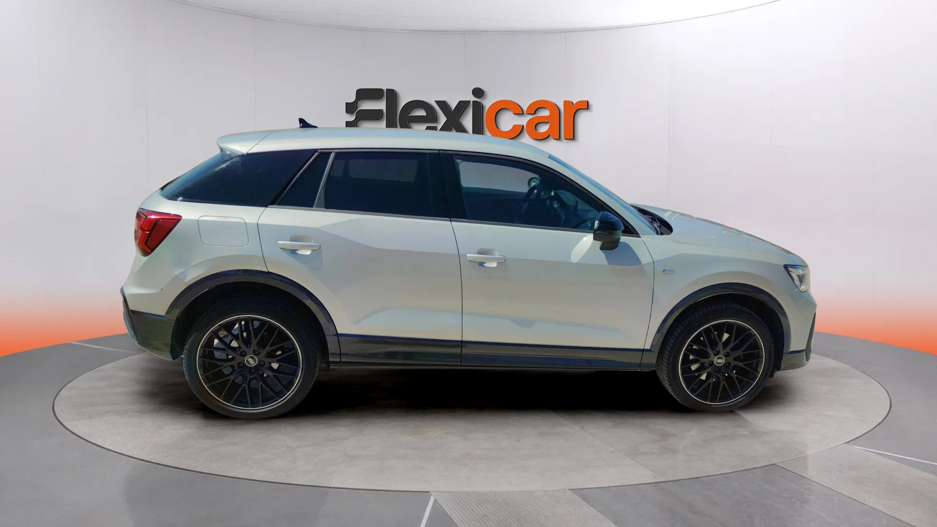 Audi Q2 Black Line 35 TFSI S tronic - foto 8