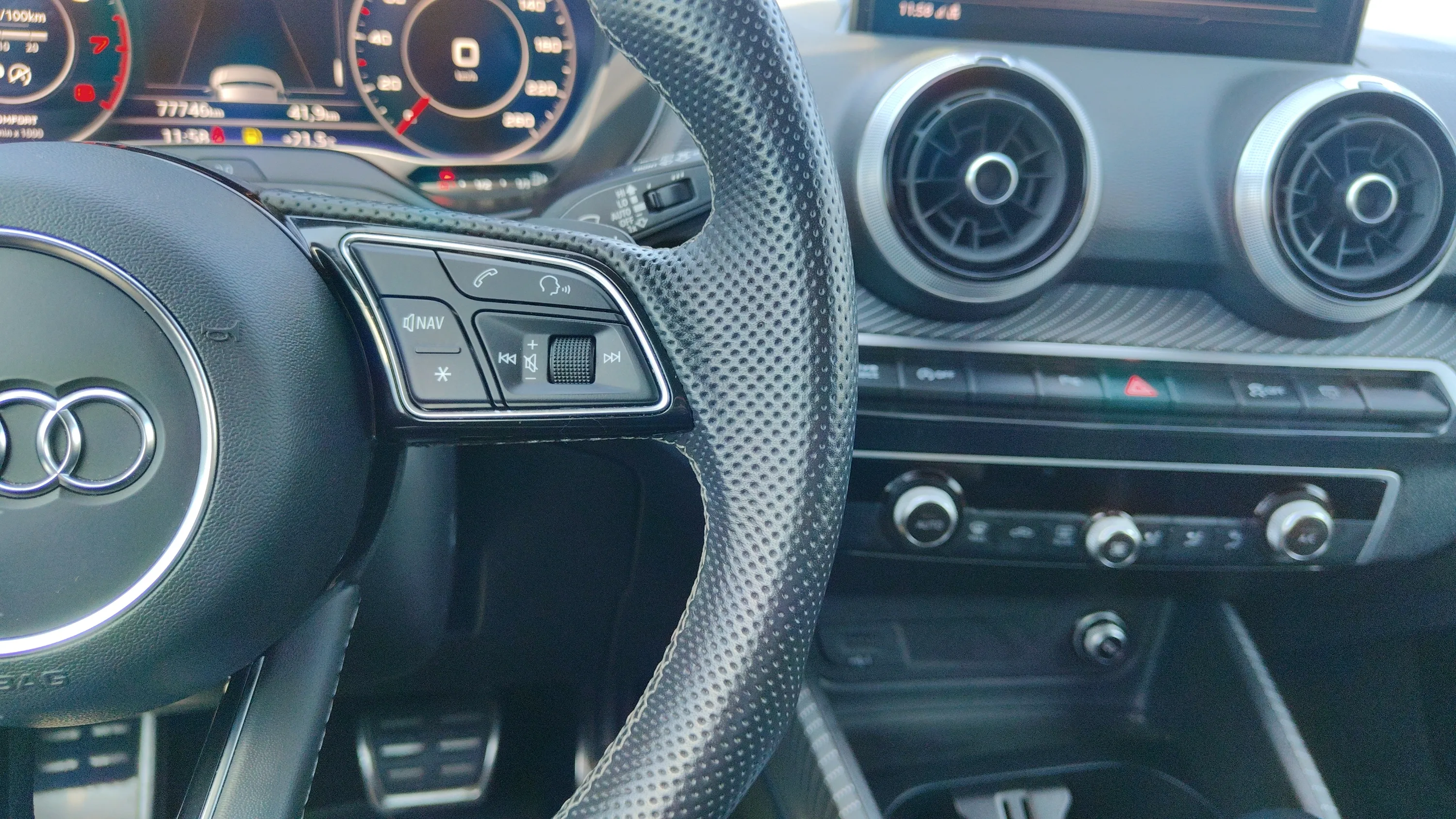 Audi Q2 Black Line 35 TFSI S tronic - foto 19