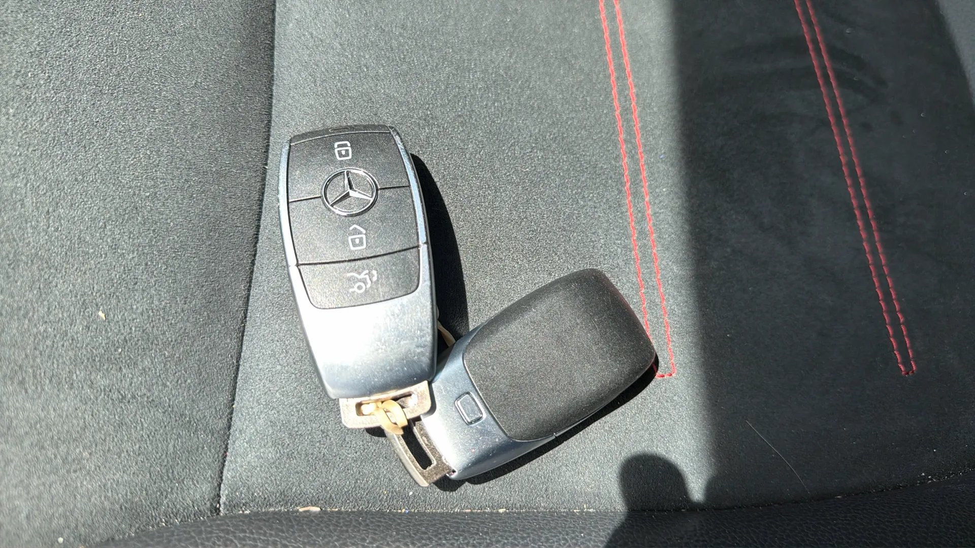 Mercedes-Benz GLA 250 e - foto 20