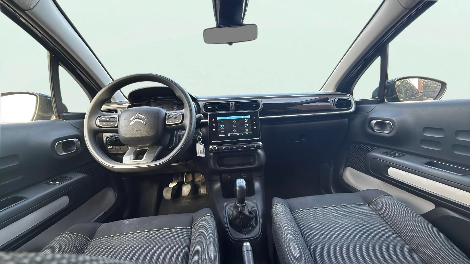 Citroën C3 Turbo 100 Plus - foto 9