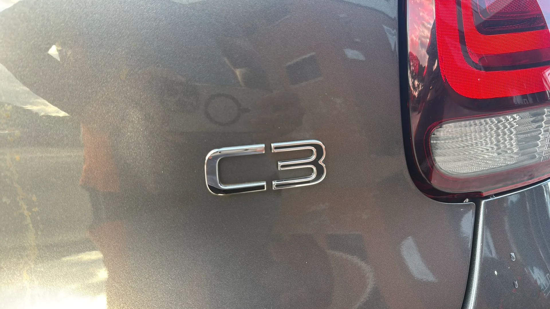 Citroën C3 Turbo 100 Plus - foto 19