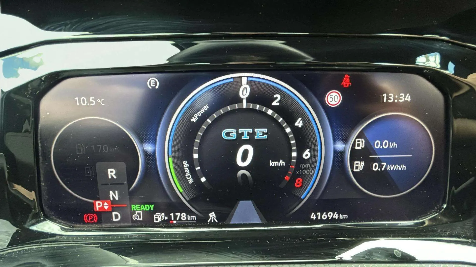 Volkswagen Golf GTE 1.4 TSI DSG - foto 8