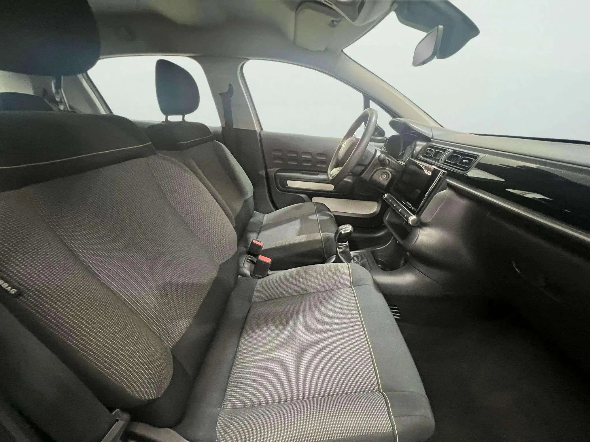 Citroën C3 Turbo 100 Plus - foto 10