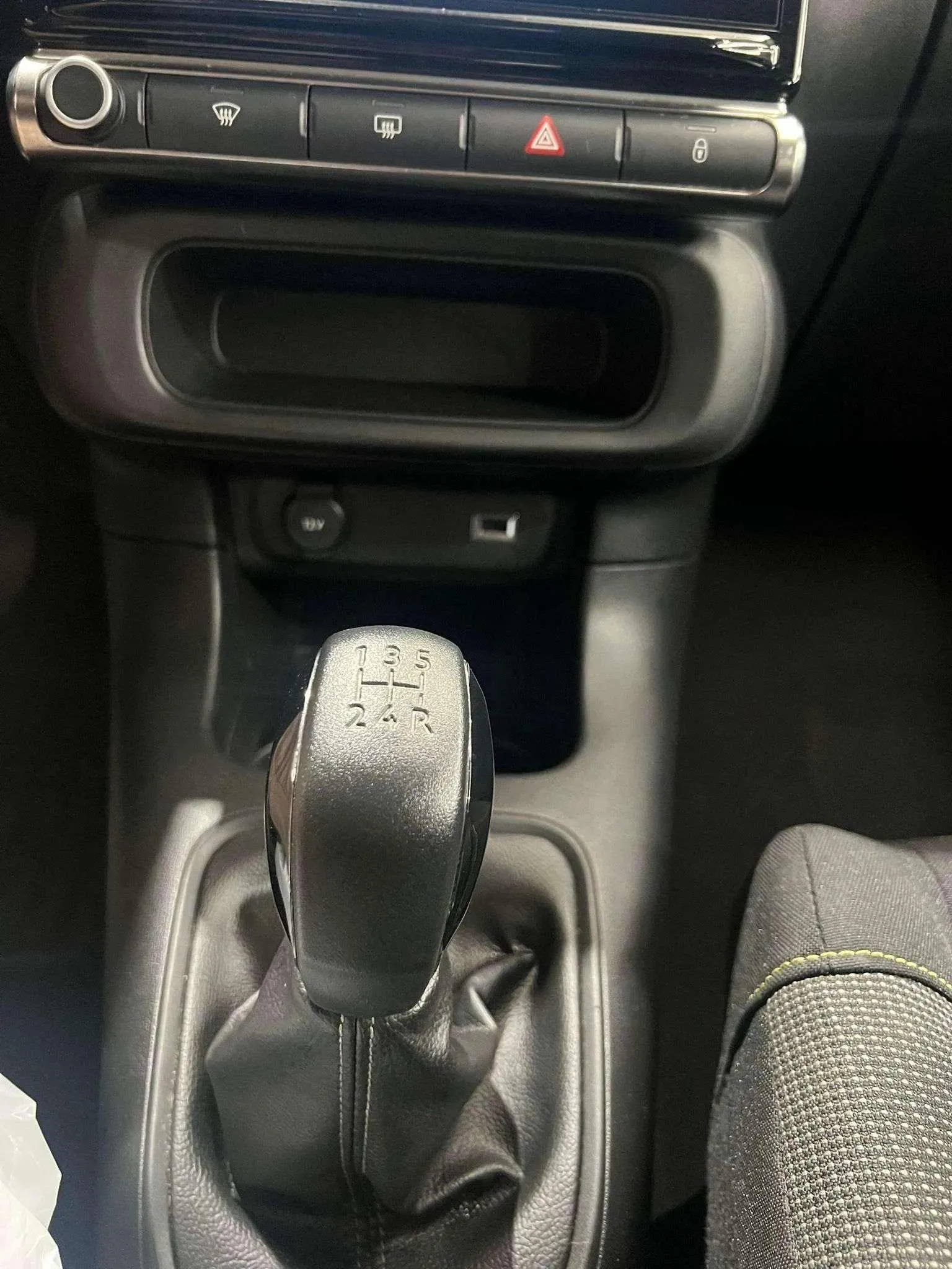 Citroën C3 Turbo 100 Plus - foto 21