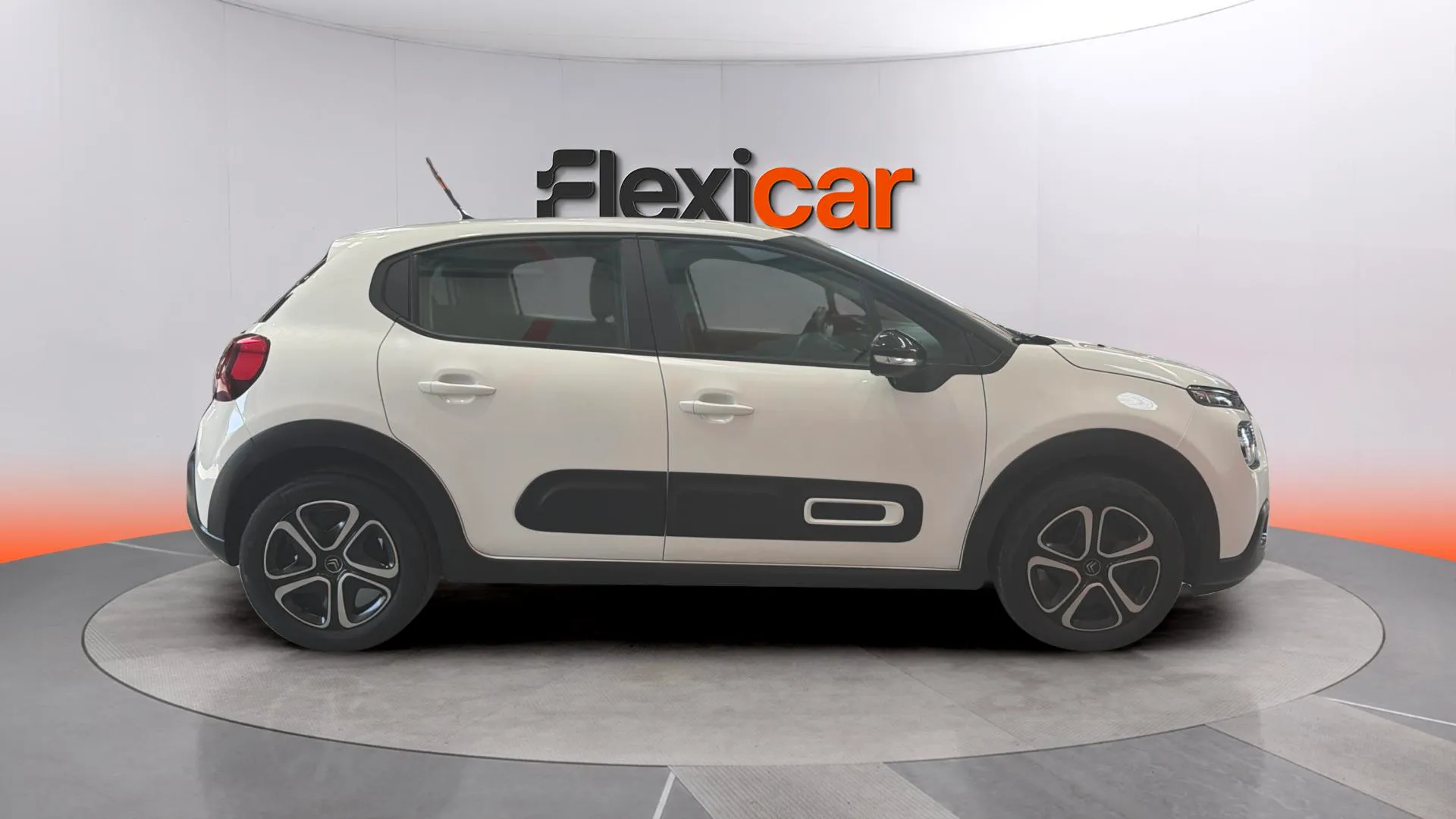 Citroën C3 PureTech Plus - foto 8