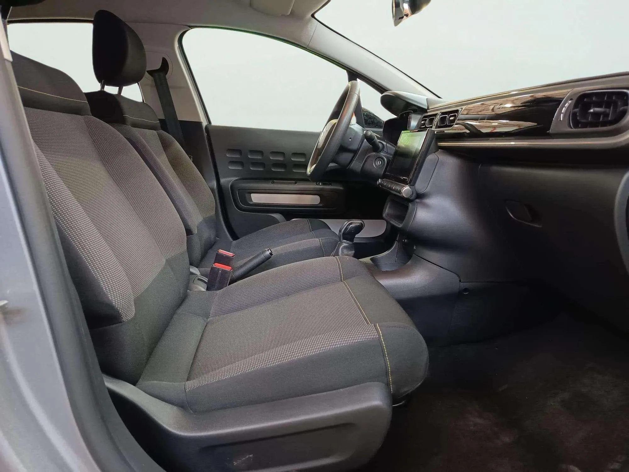 Citroën C3 Turbo 100 Plus - foto 18