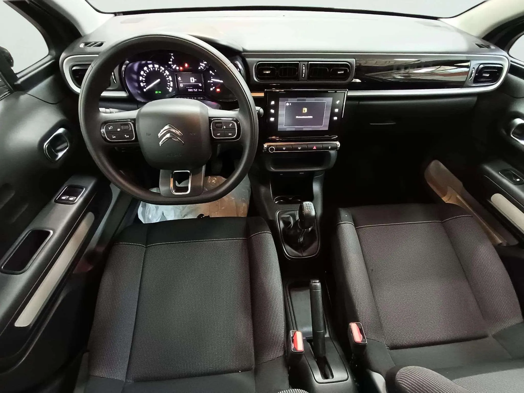 Citroën C3 Turbo 100 Plus - foto 19