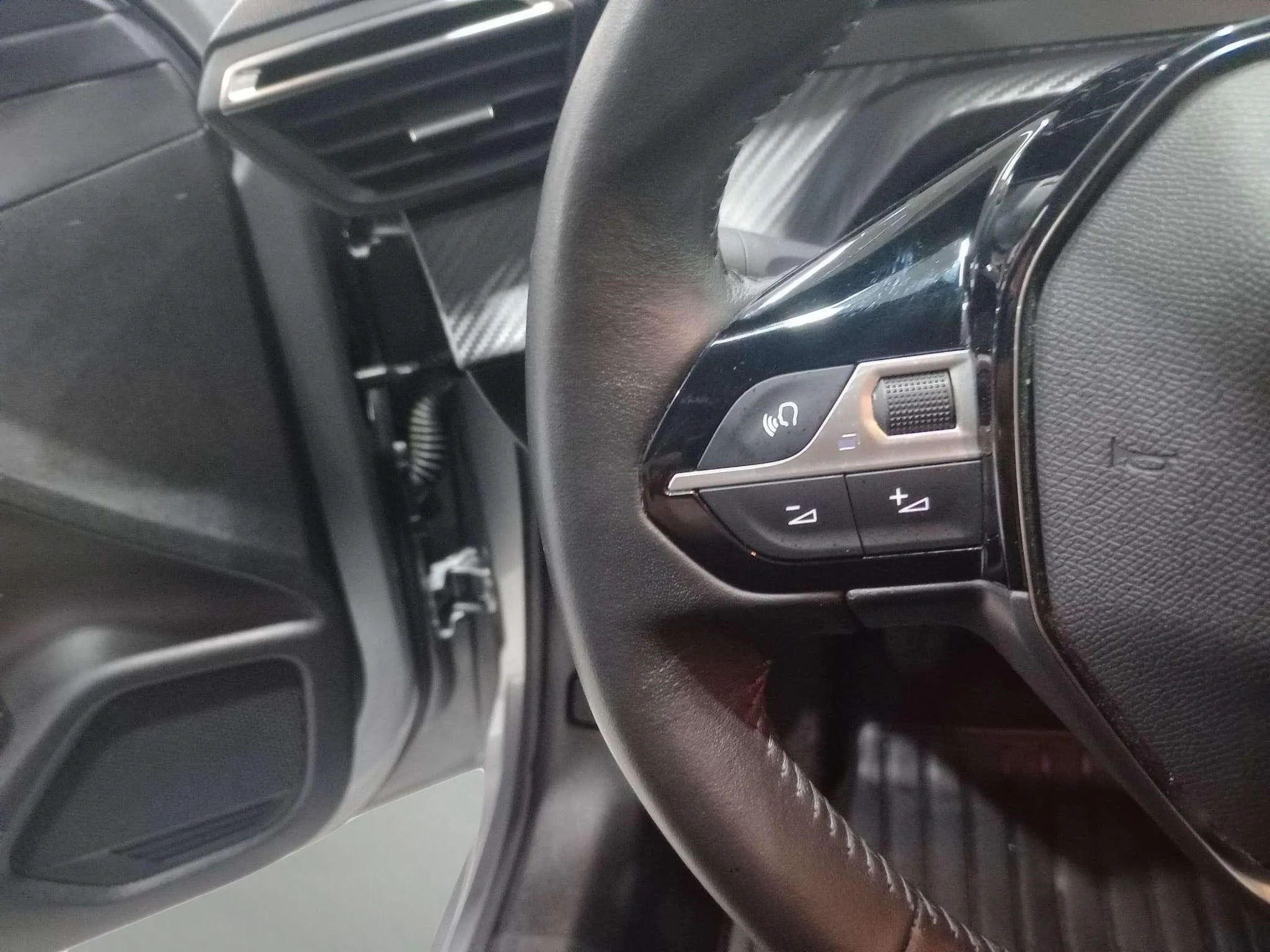 Peugeot 208 Style Gasolina 100 - foto 16