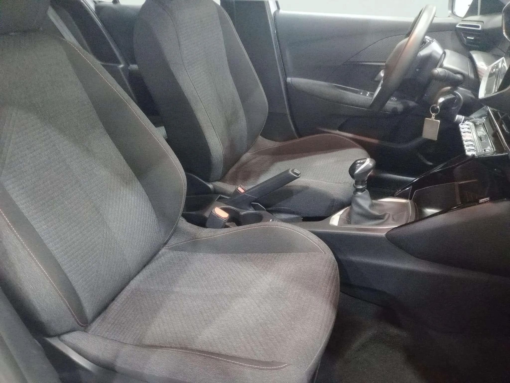 Peugeot 208 Style Gasolina 100 - foto 19