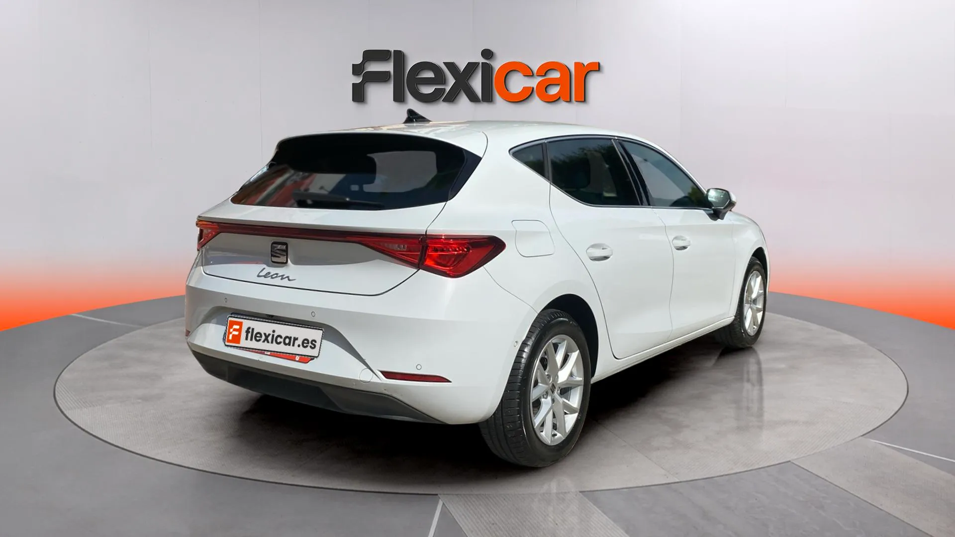 SEAT León 1.5 eTSI DSG-7 Style XL - foto 6