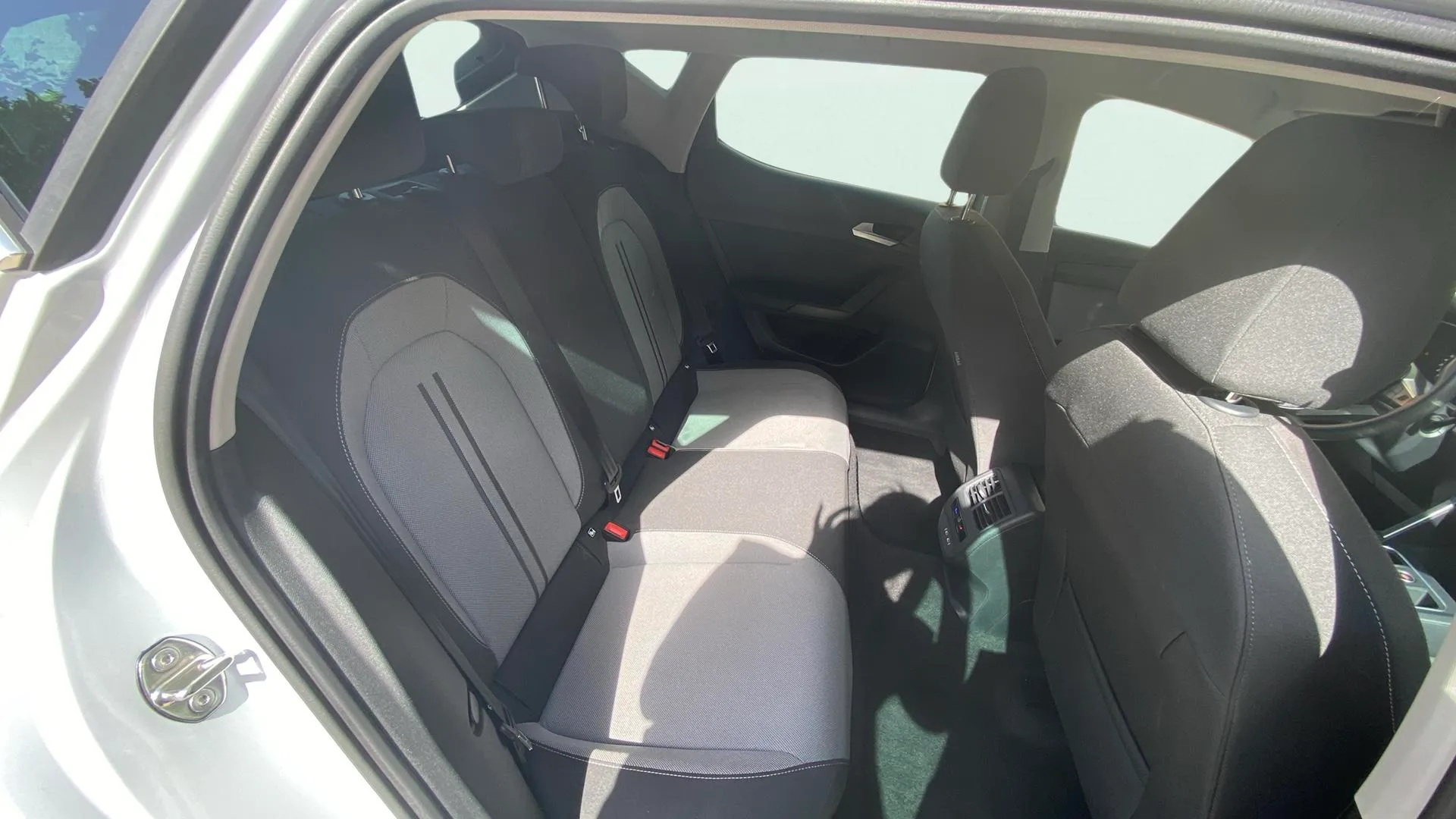 SEAT León 1.5 eTSI DSG-7 Style XL - foto 13