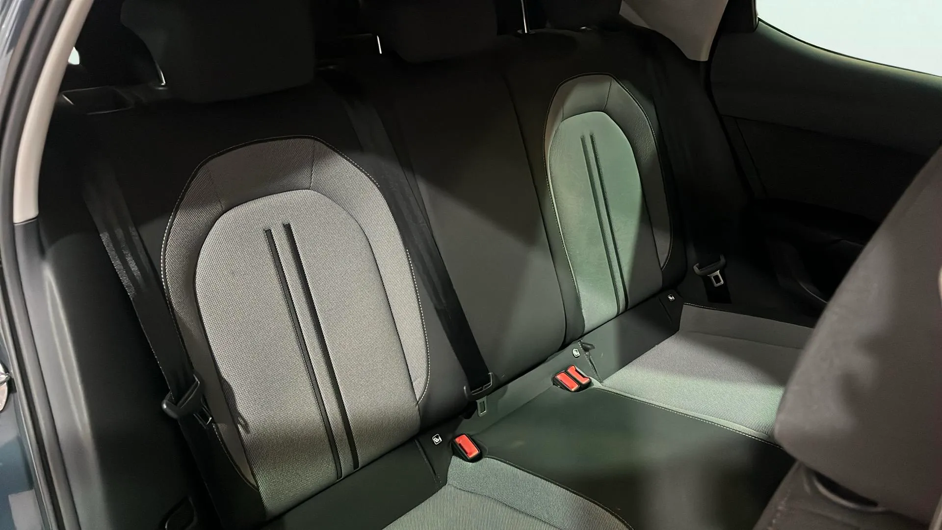 SEAT León SP 1.5 eTSI DSG Style 25 Aniv - foto 17