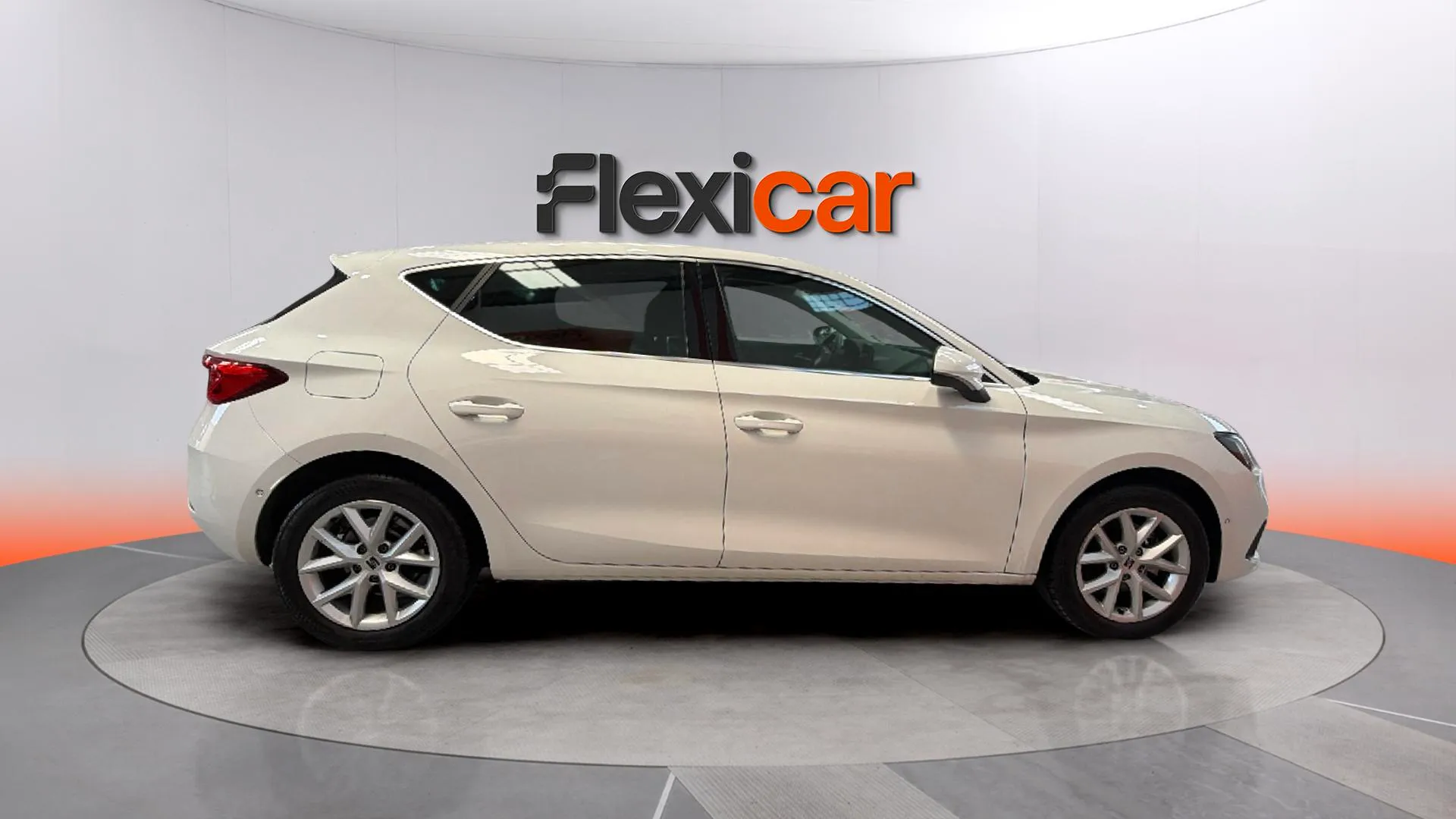 SEAT León SP 1.5 eTSI DSG Style 25 Aniv - foto 8