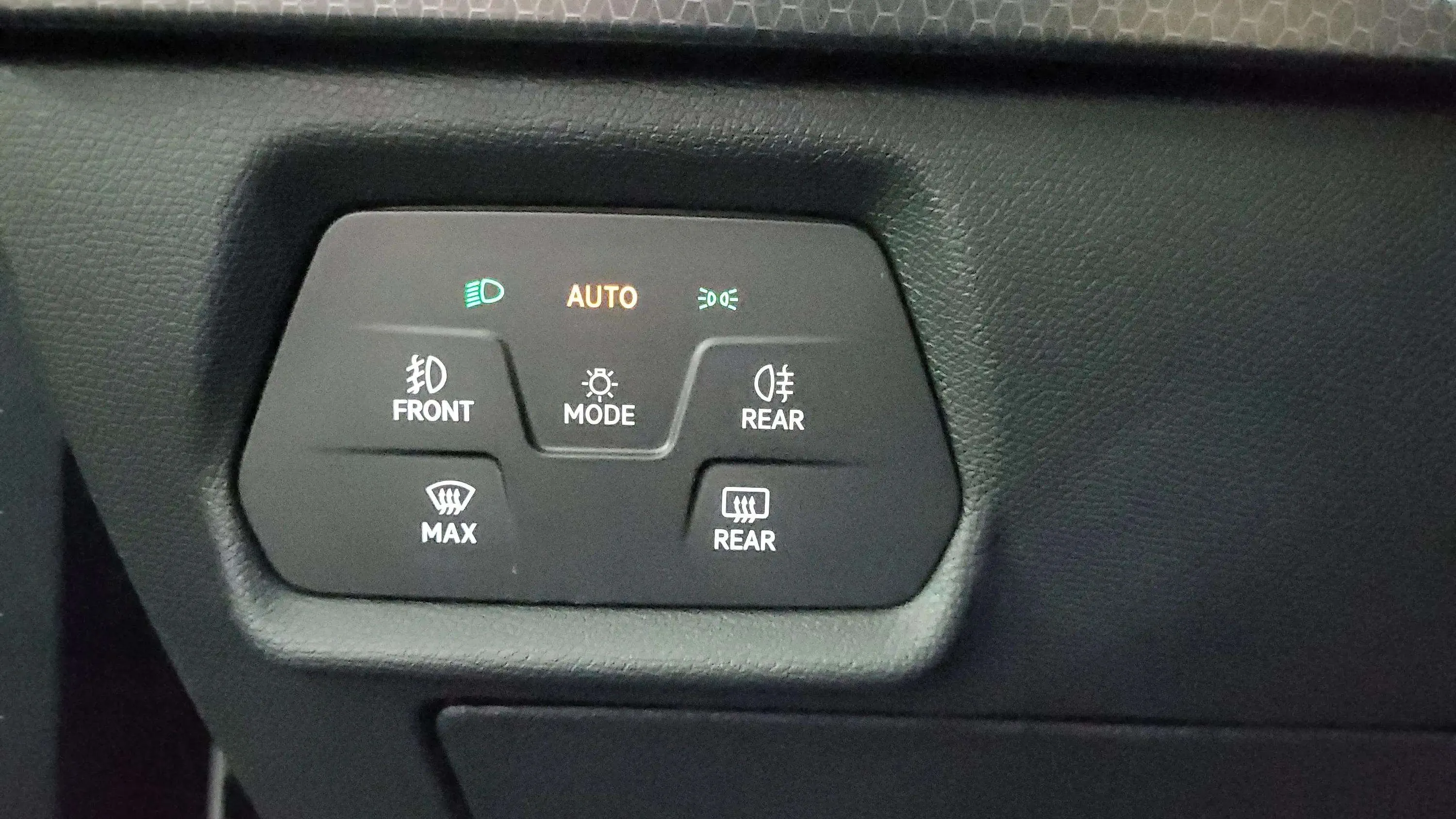 SEAT León 1.5 eTSI DSG Style 25 Aniversario - foto 16