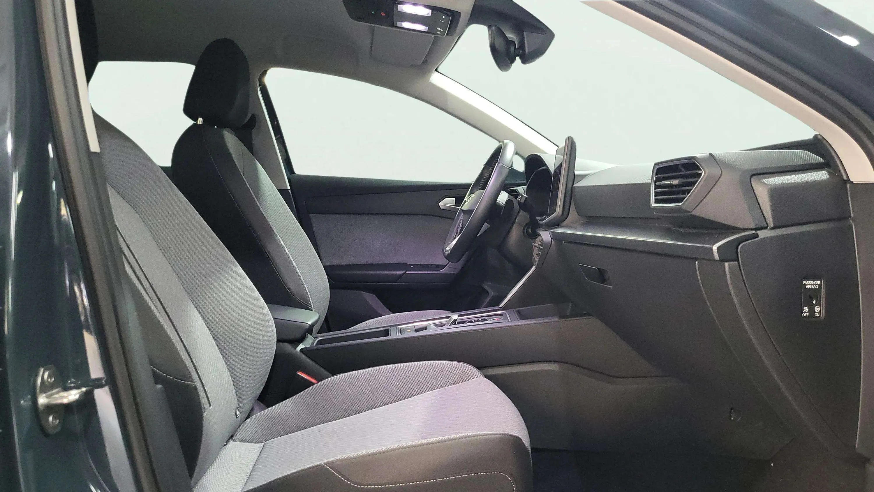 SEAT León 1.5 eTSI DSG Style 25 Aniversario - foto 9