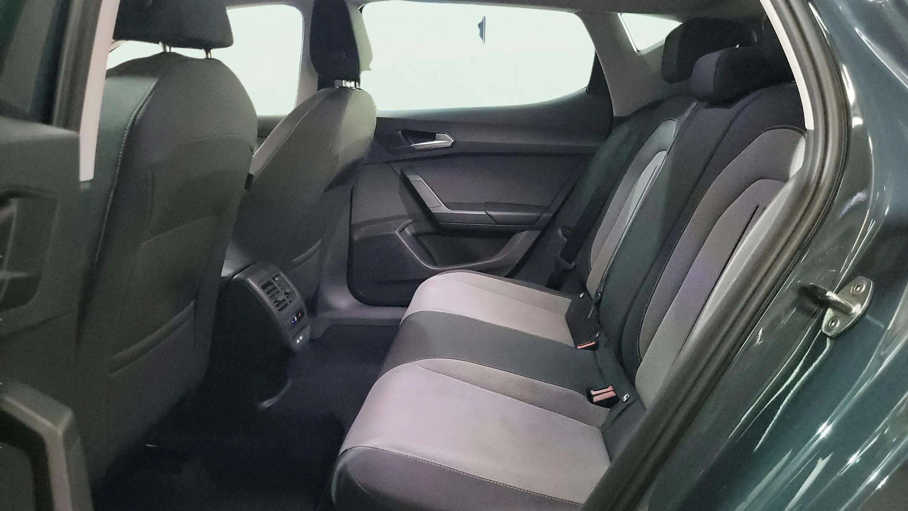 SEAT León SP 1.5 eTSI DSG Style 25 Aniv - foto 8