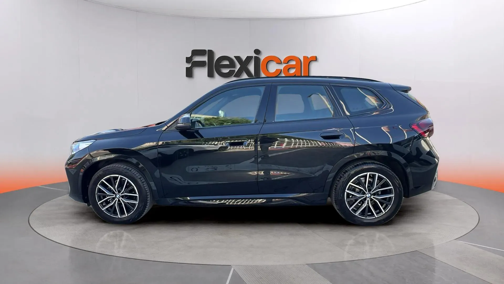 BMW X1 sDrive18d - foto 3