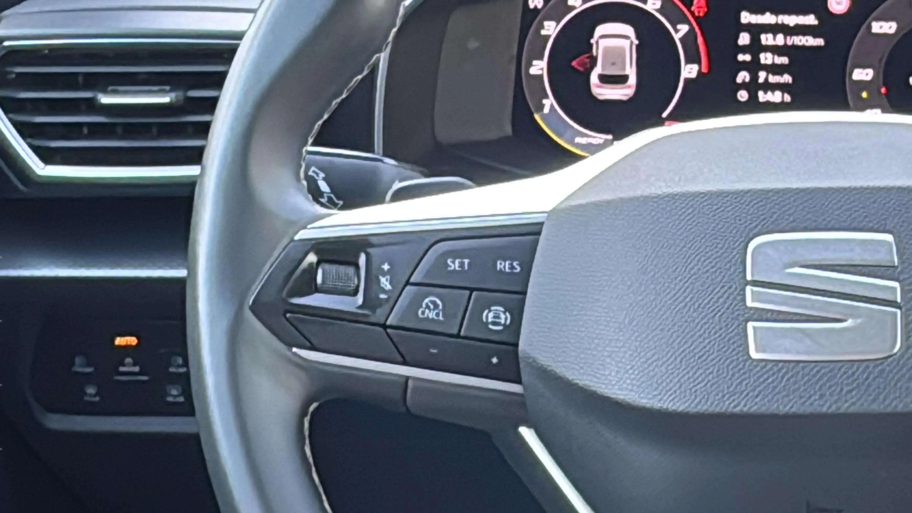 SEAT León SP 1.5 eTSI DSG Style 25 Aniv - foto 15