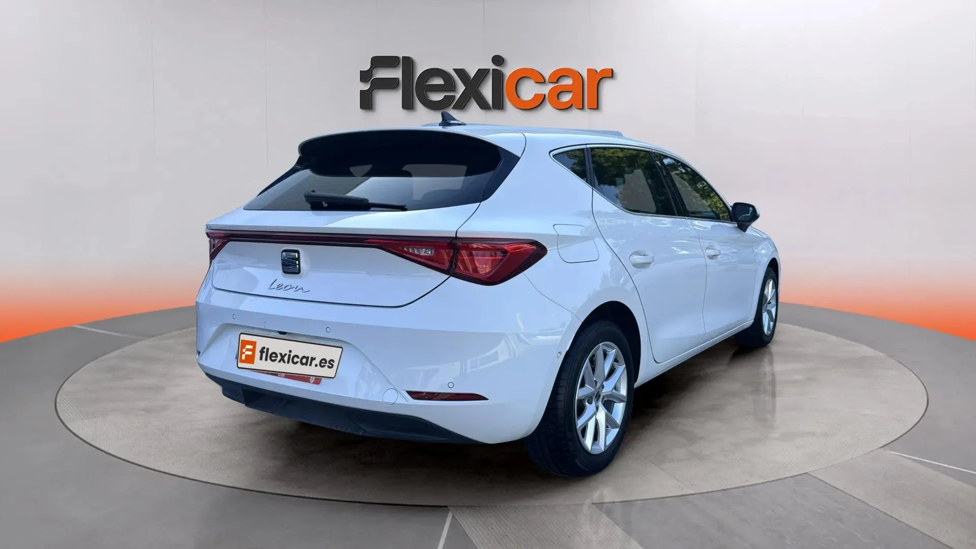 SEAT León SP 1.5 eTSI DSG Style 25 Aniv - foto 8
