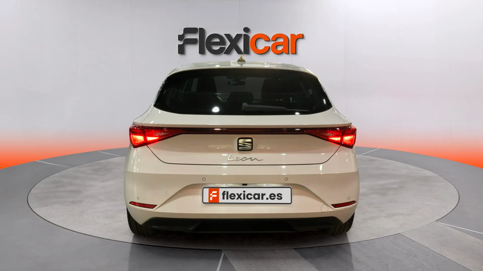 SEAT León 1.5 eTSI DSG-7 Style XM - foto 6