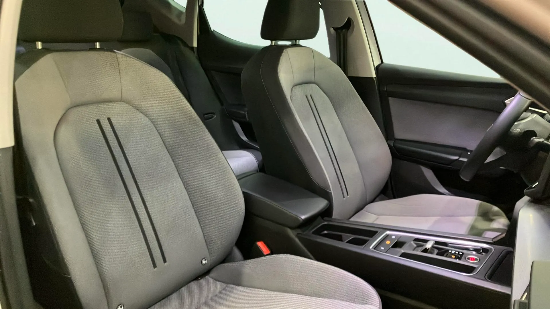 SEAT León 1.5 eTSI DSG-7 Style XM - foto 14