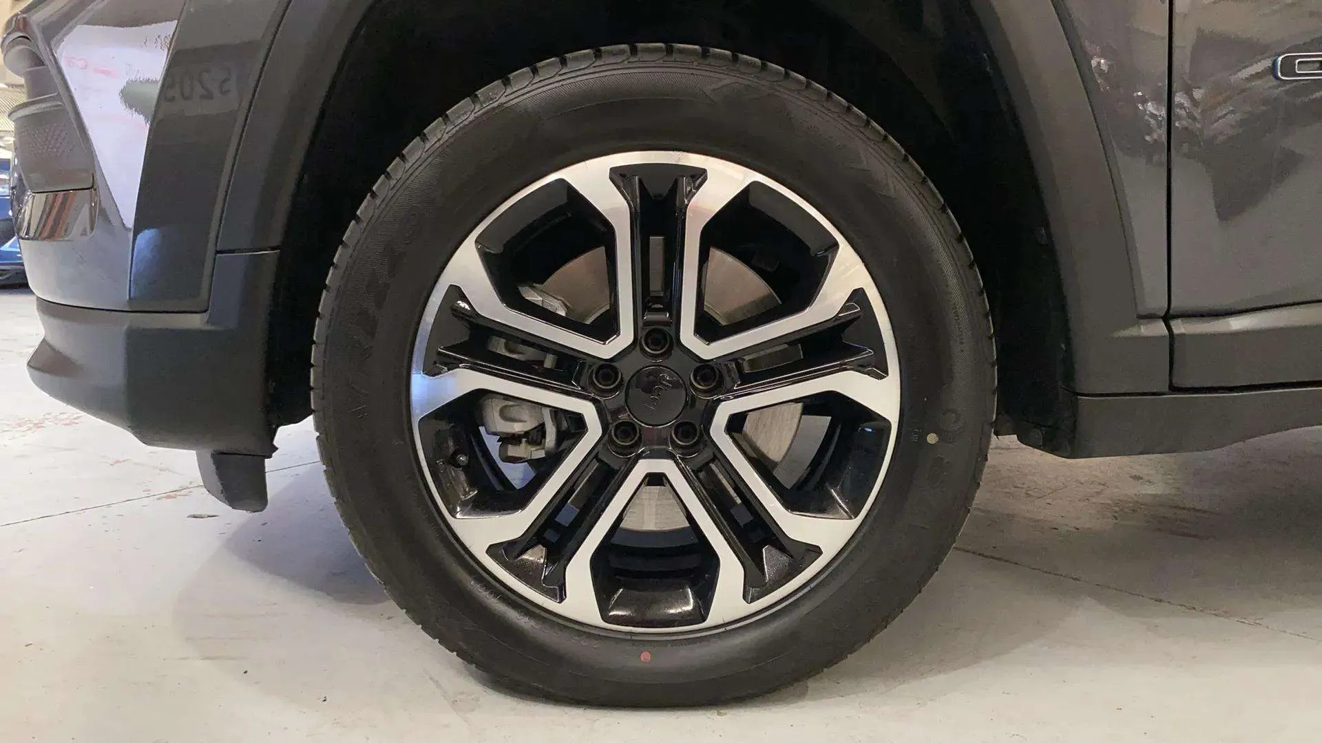 Jeep Compass 4xe 1.3 PHEV Limited AWD - foto 35