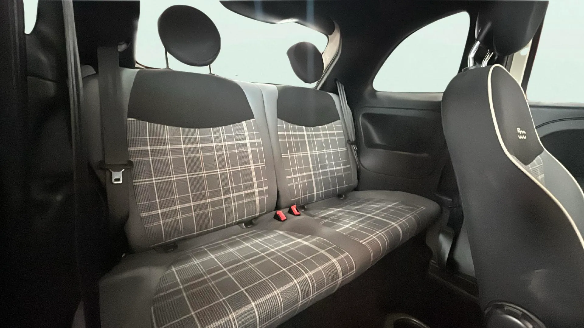 Fiat 500 Connect 1.0 Hybrid - foto 17