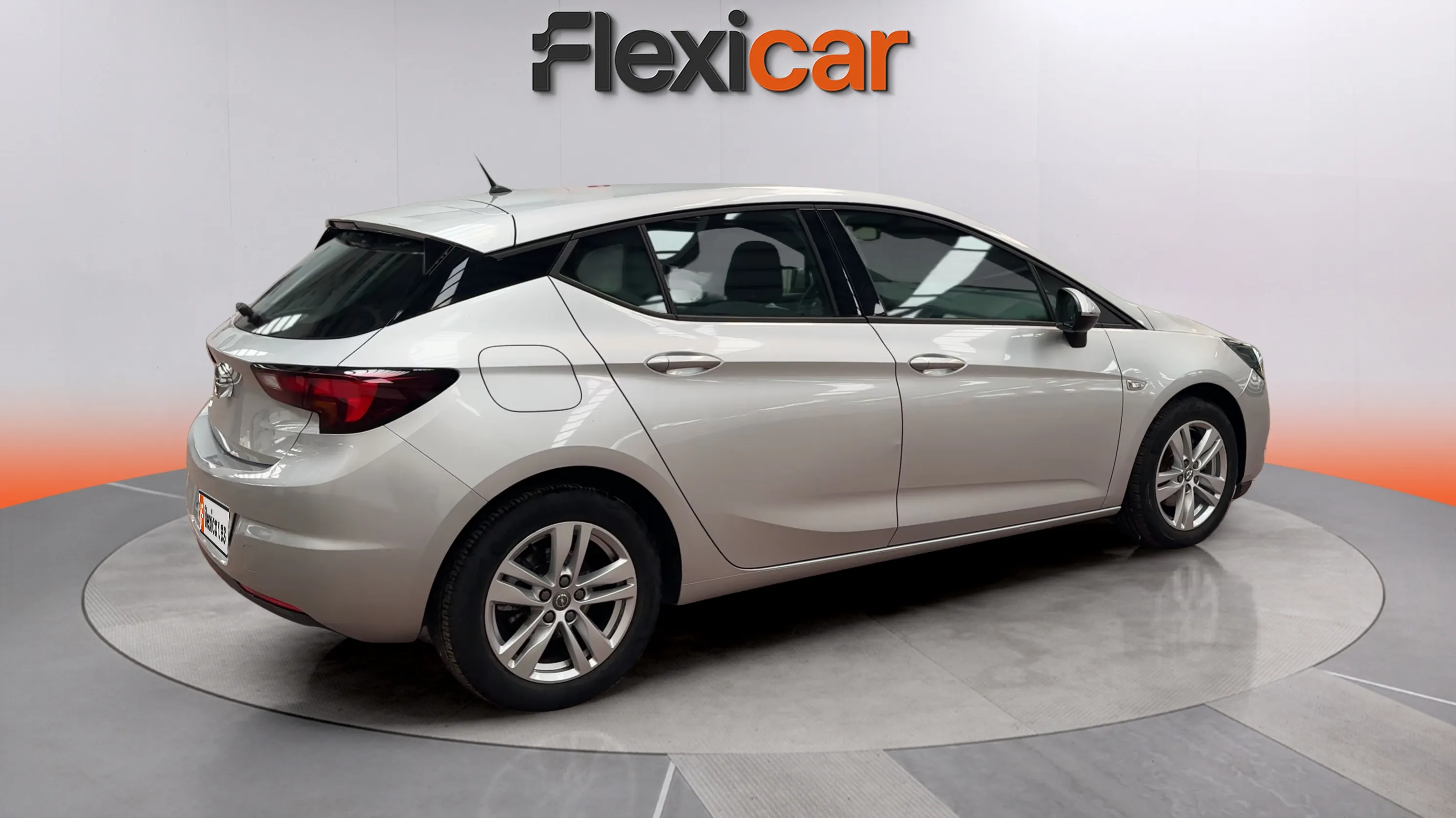 Opel Astra 1.2T SHL 2020 - foto 8