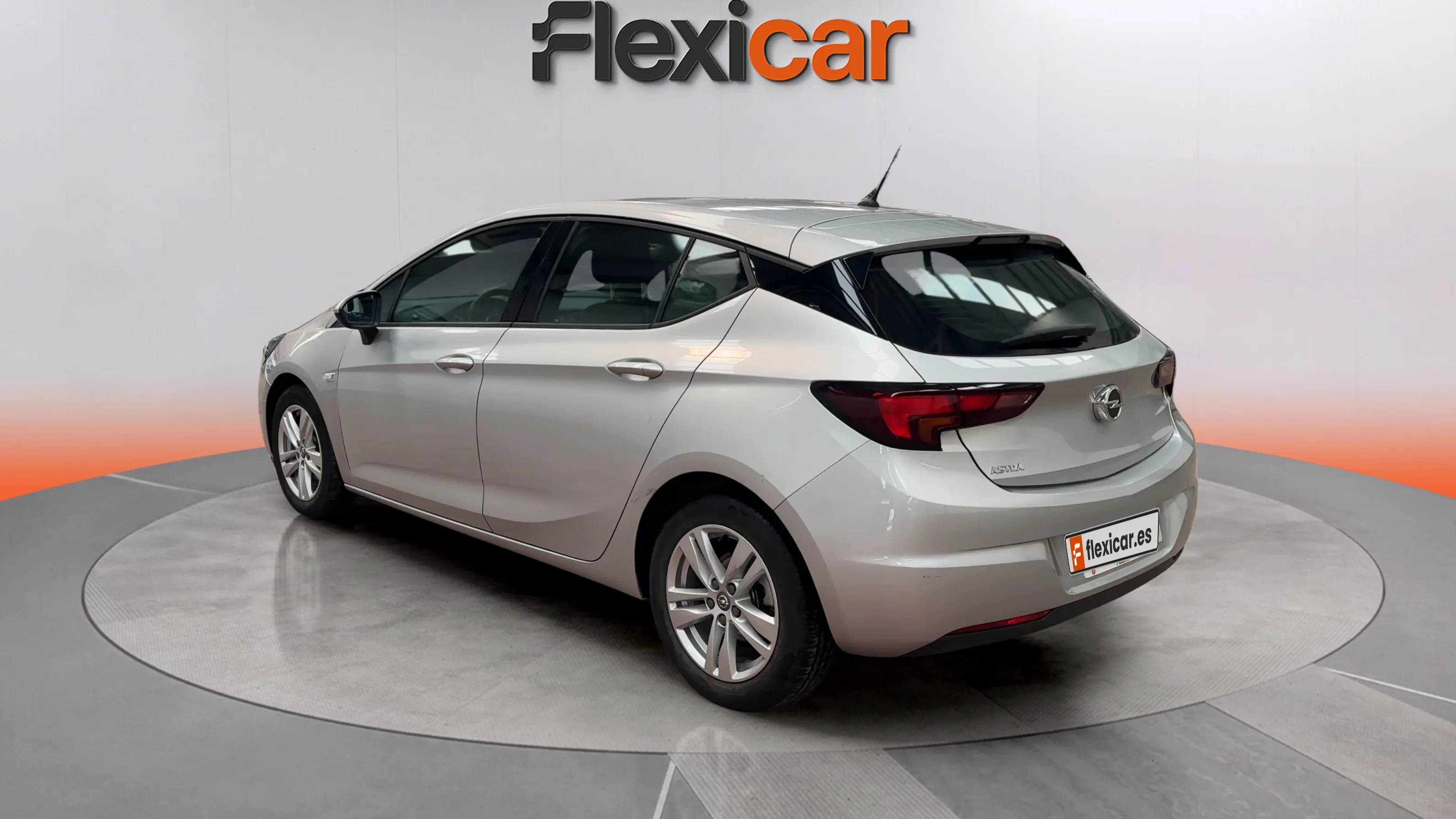 Opel Astra 1.2T SHL 2020 - foto 6