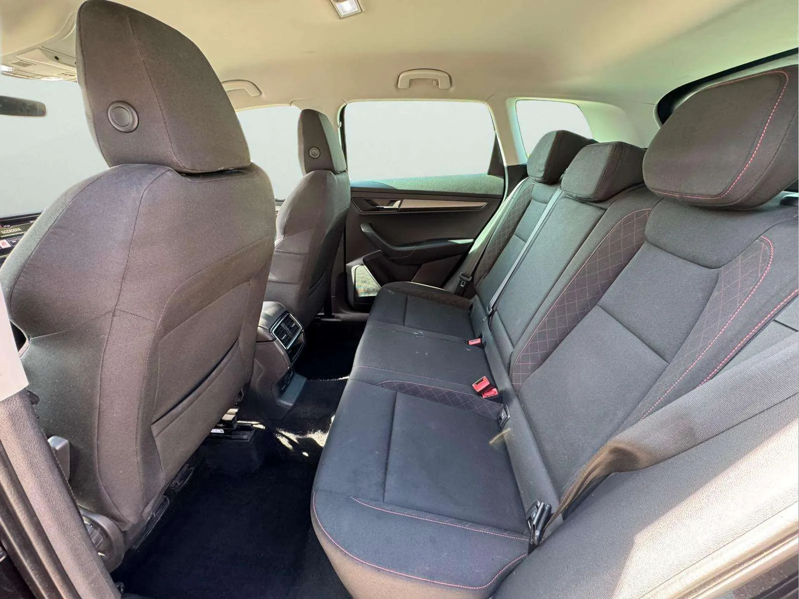 Škoda Karoq 1.5 TSI ACT Style - foto 10