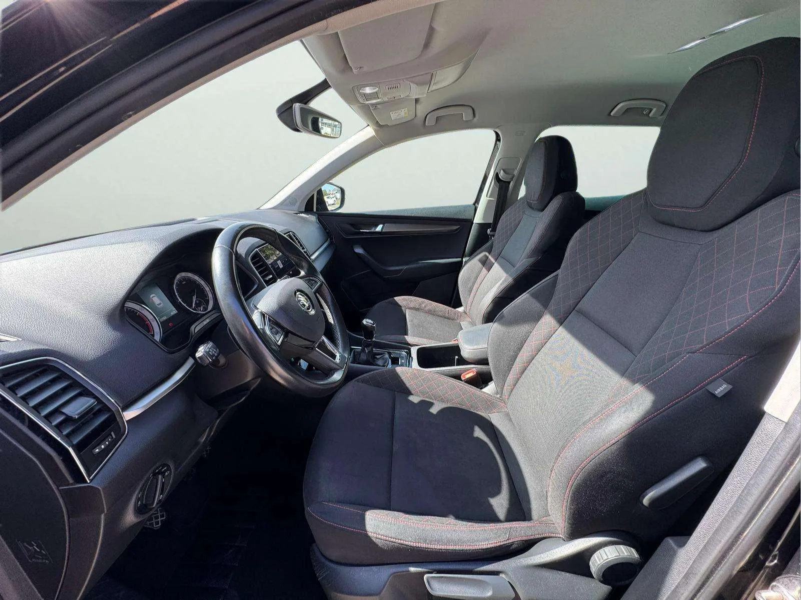 Škoda Karoq 1.5 TSI ACT Style - foto 9