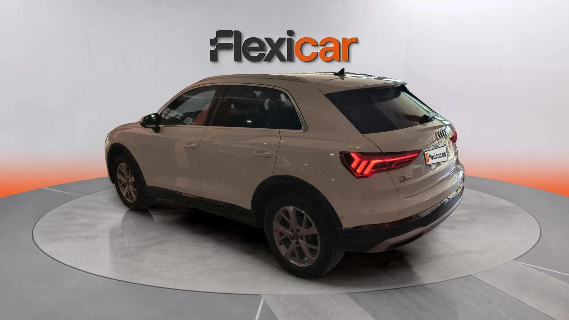 Audi Q3 35 TFSI - foto 3