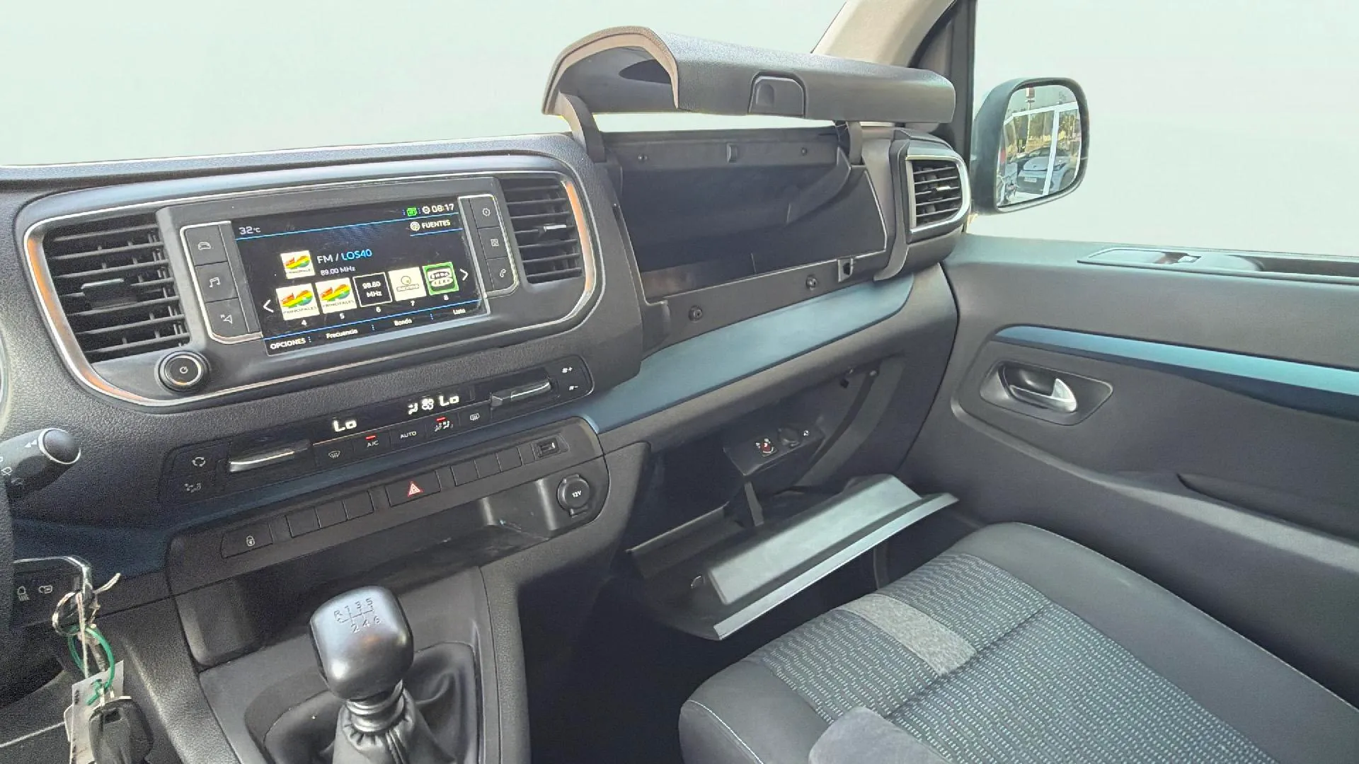 Peugeot Traveller Active BlueHDi Standard - foto 24