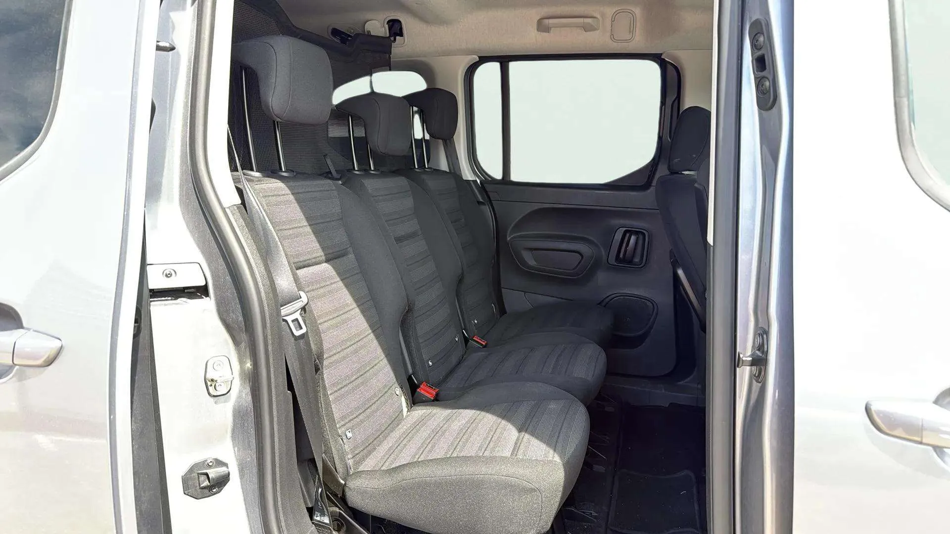 Opel Combo 1.5 TD Edition L - foto 14
