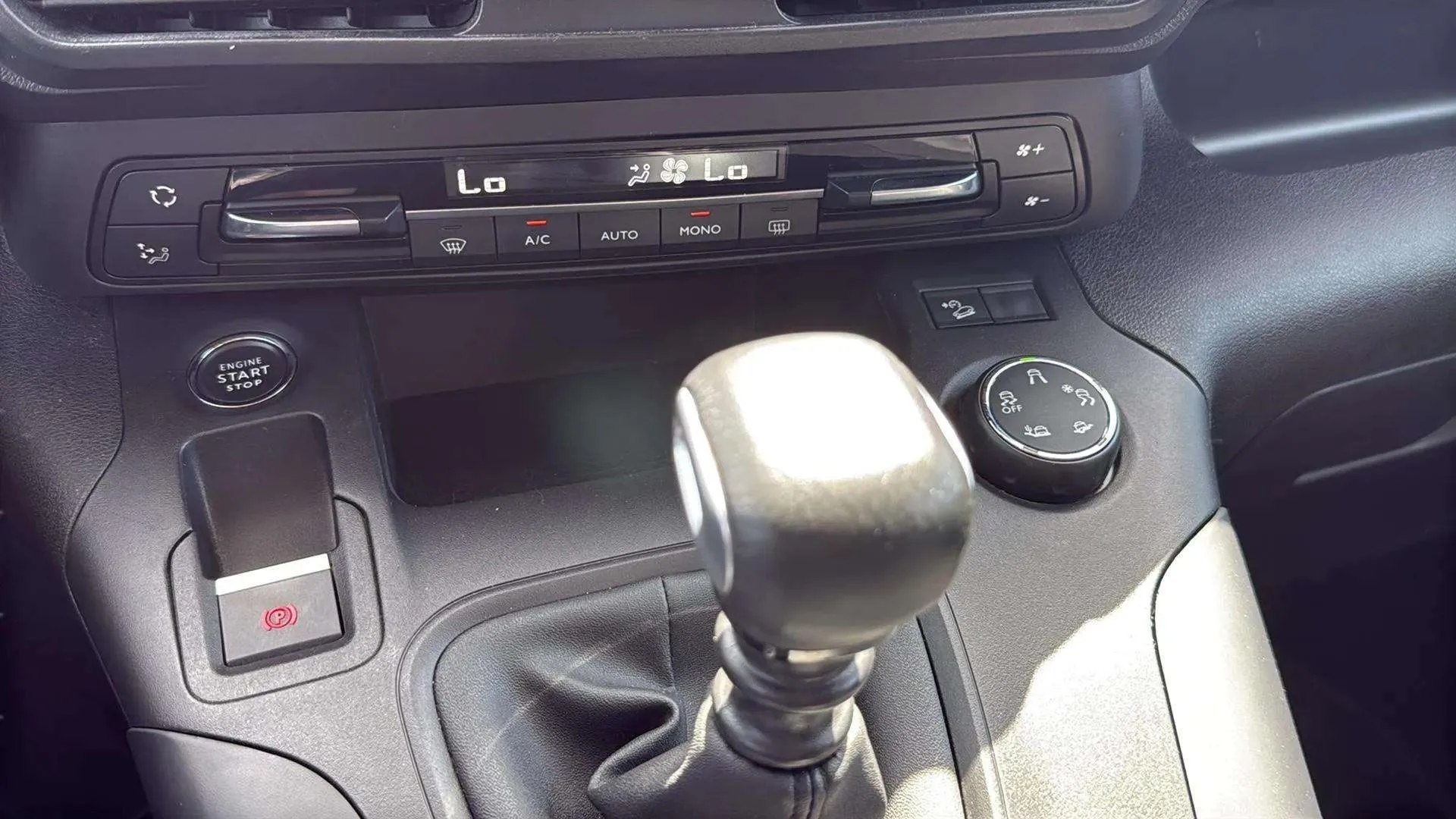 Opel Combo 1.5 TD Edition L - foto 22