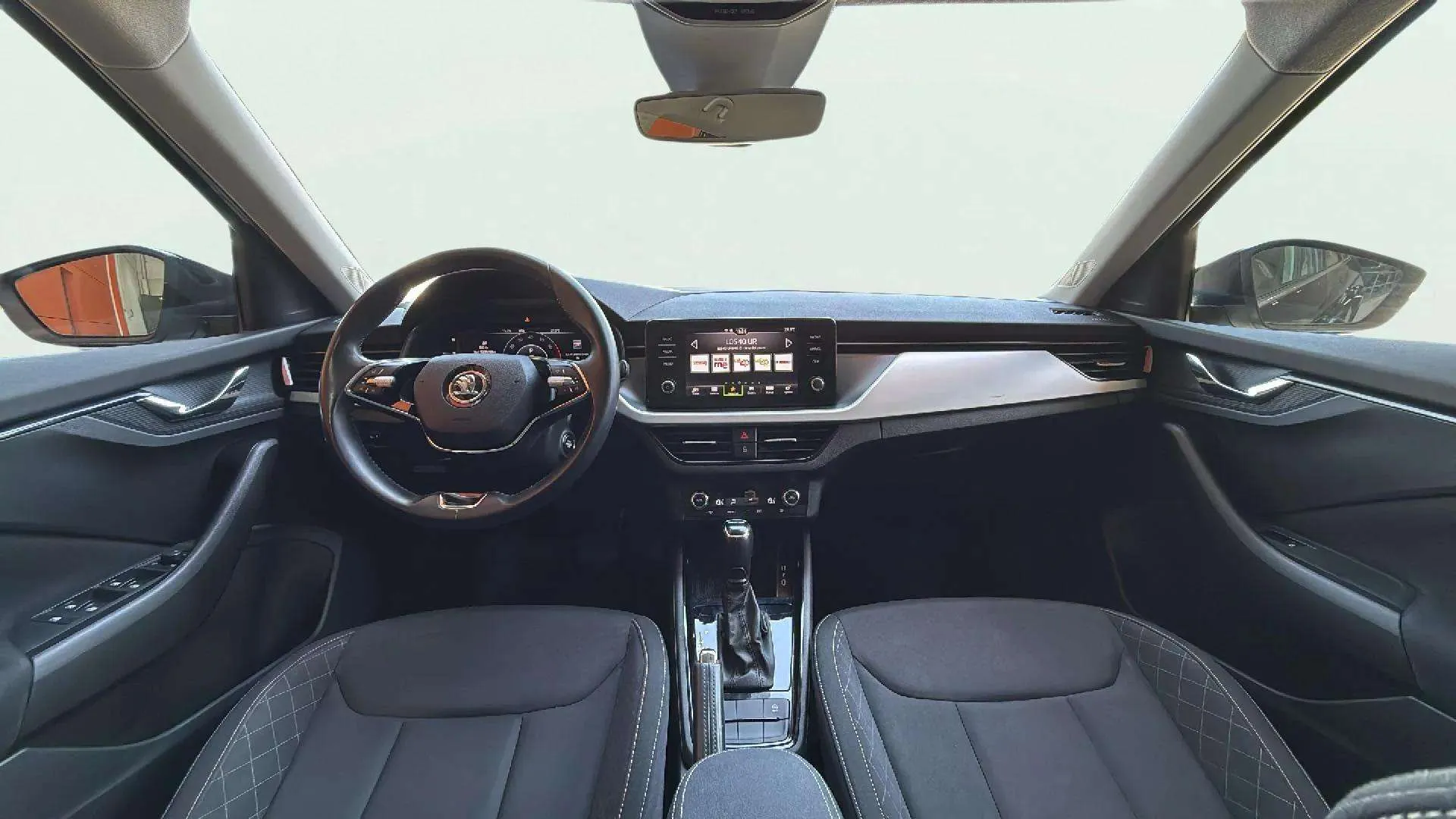 Škoda Kamiq 1.0 TSI DSG Ambition - foto 10