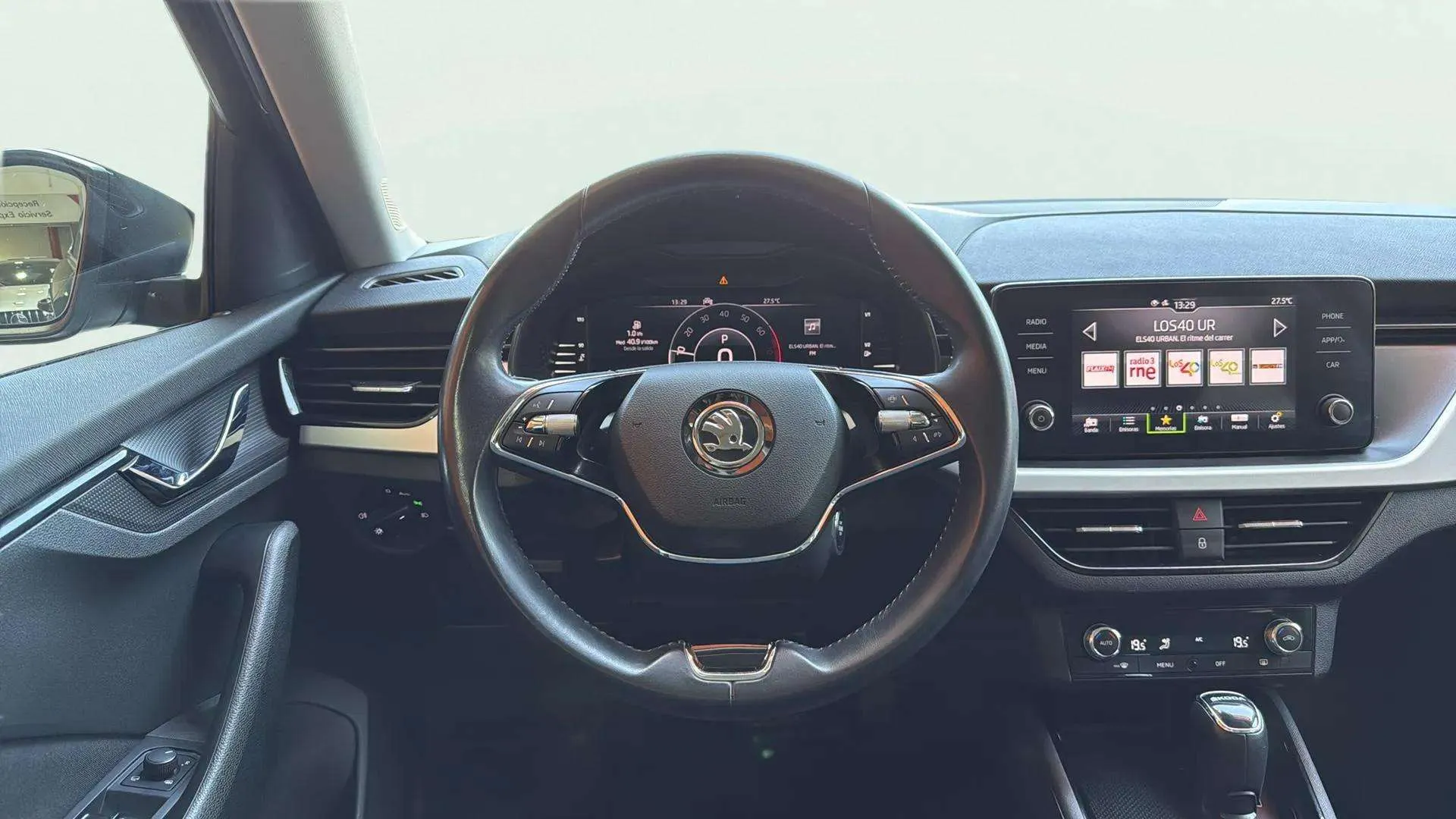 Škoda Kamiq 1.0 TSI DSG Ambition - foto 12
