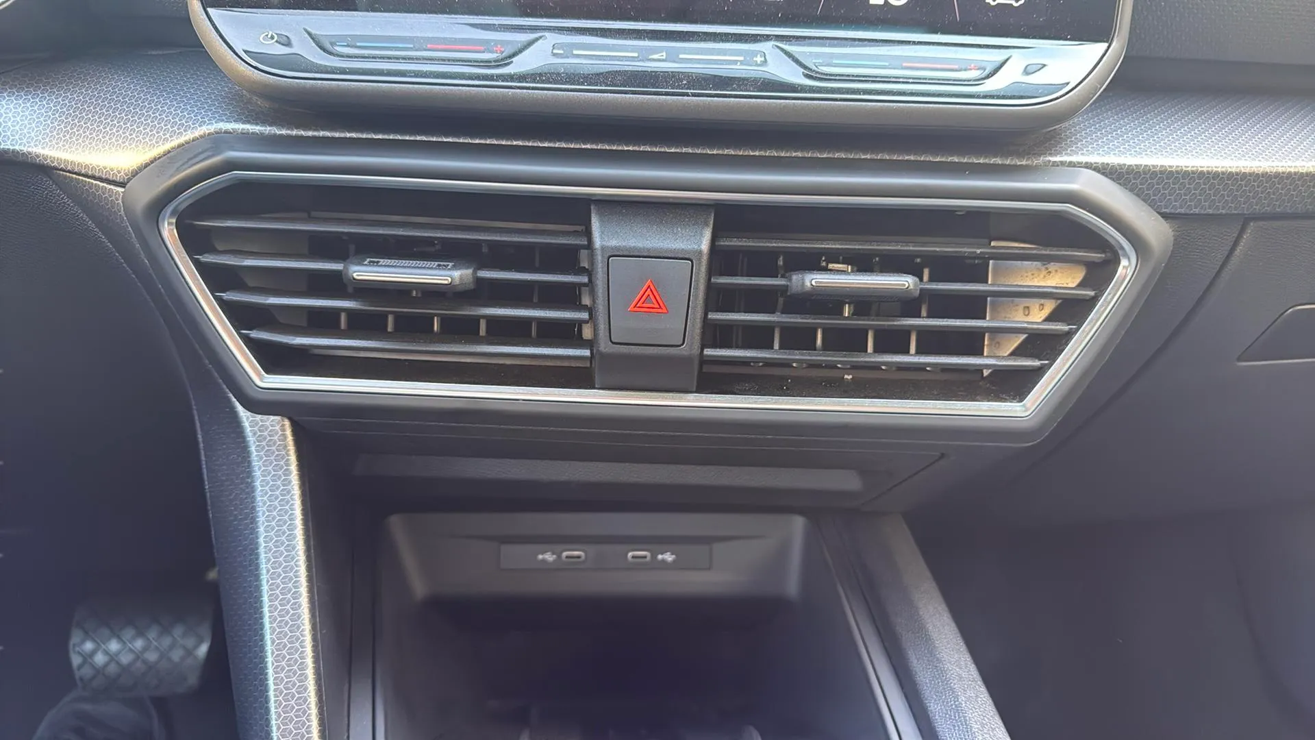 SEAT León 1.5 eTSI DSG Style 25 Aniversario - foto 20