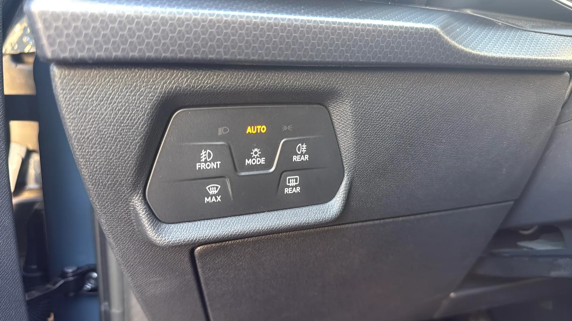 SEAT León 1.5 eTSI DSG Style 25 Aniversario - foto 18