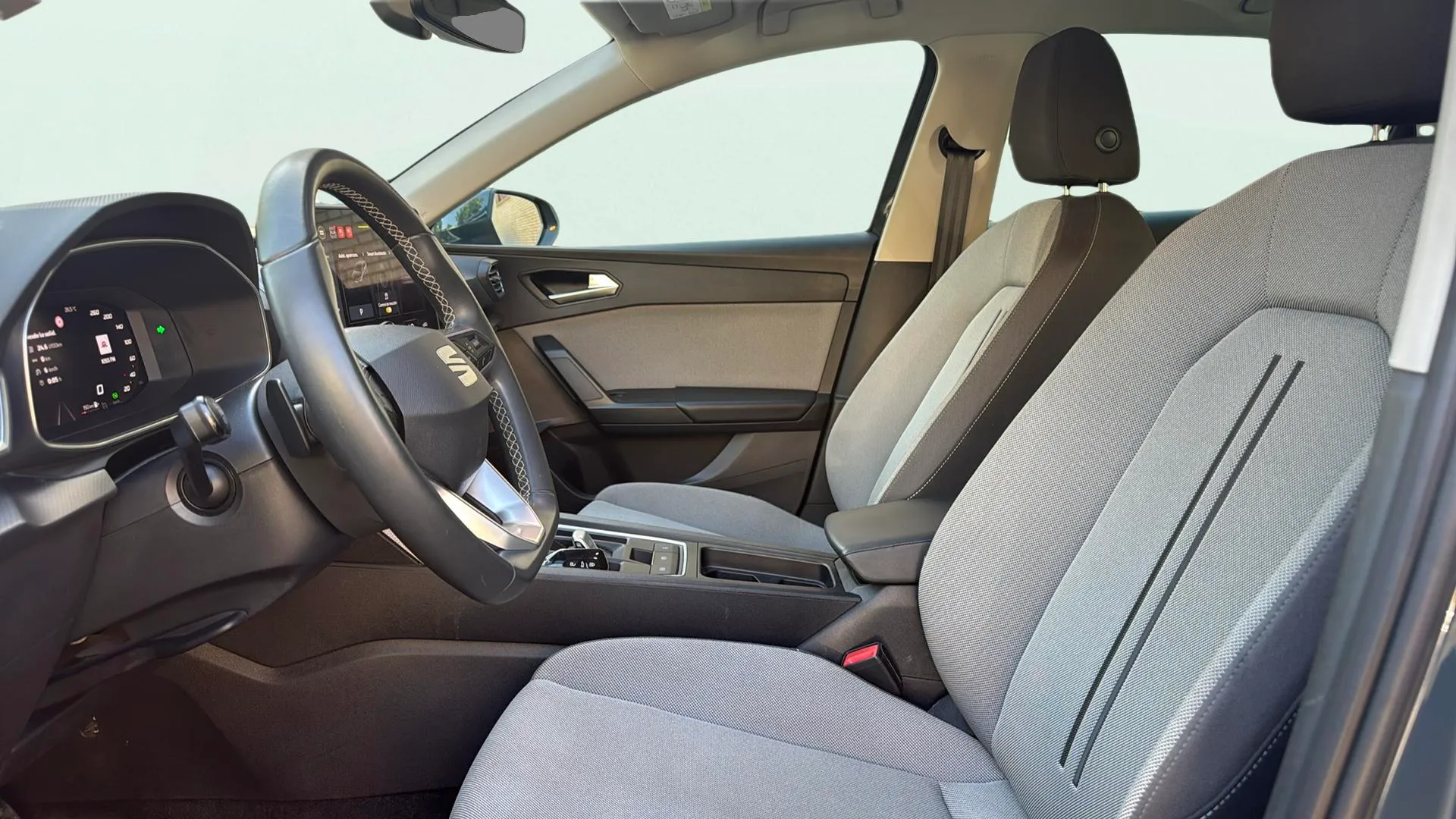 SEAT León 1.5 eTSI DSG Style 25 Aniversario - foto 9