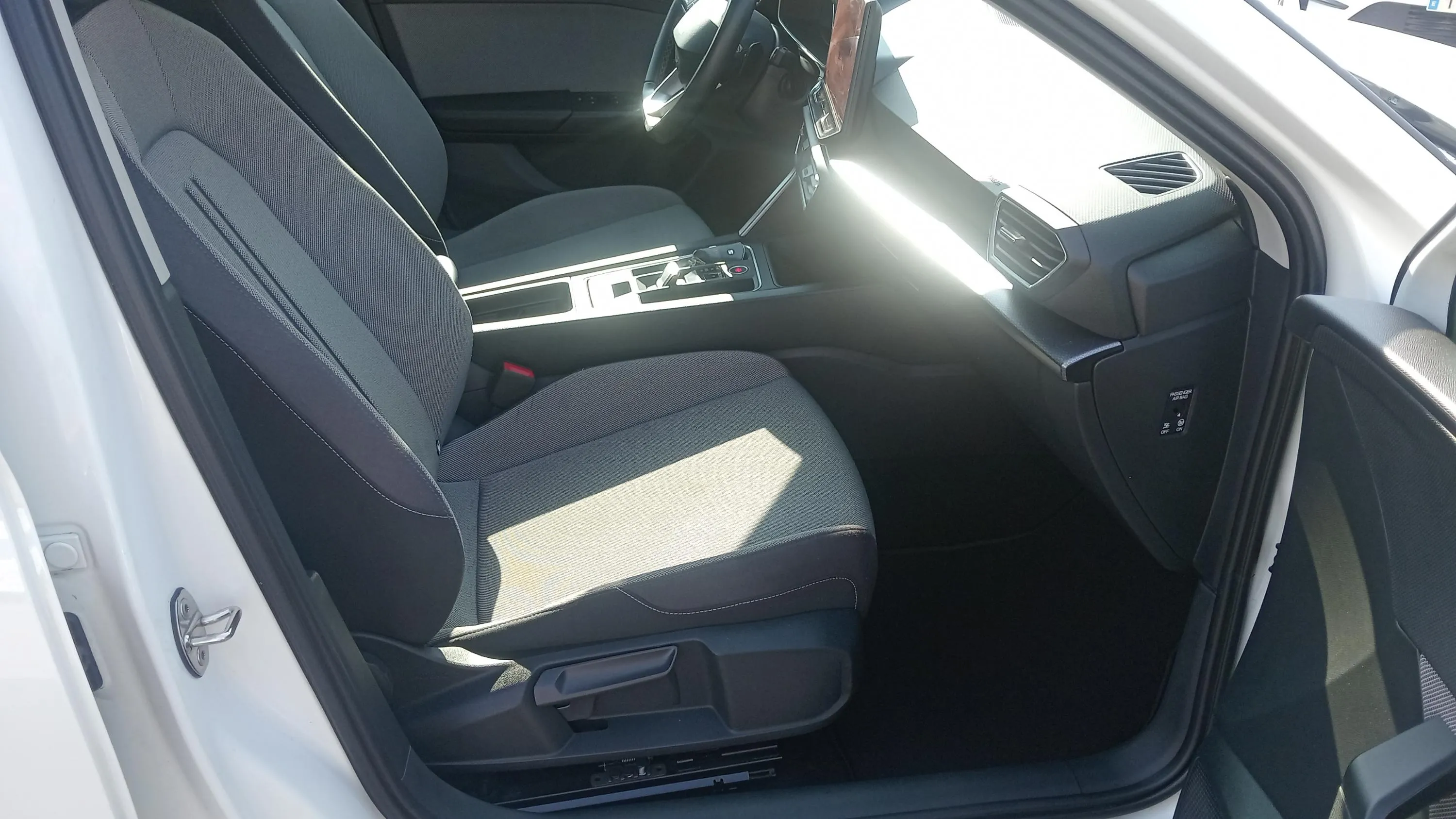 SEAT León SP 1.5 eTSI DSG Style 25 Aniv - foto 17