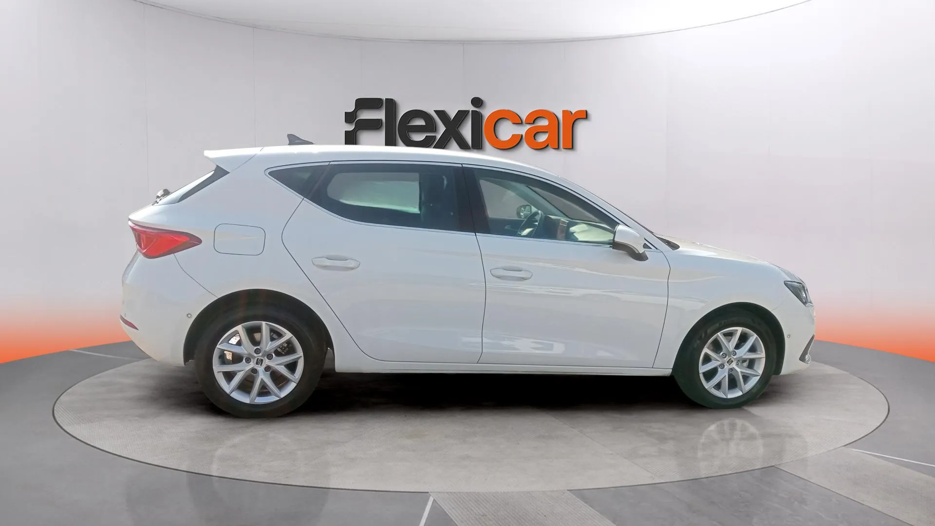 SEAT León SP 1.5 eTSI DSG Style 25 Aniv - foto 12
