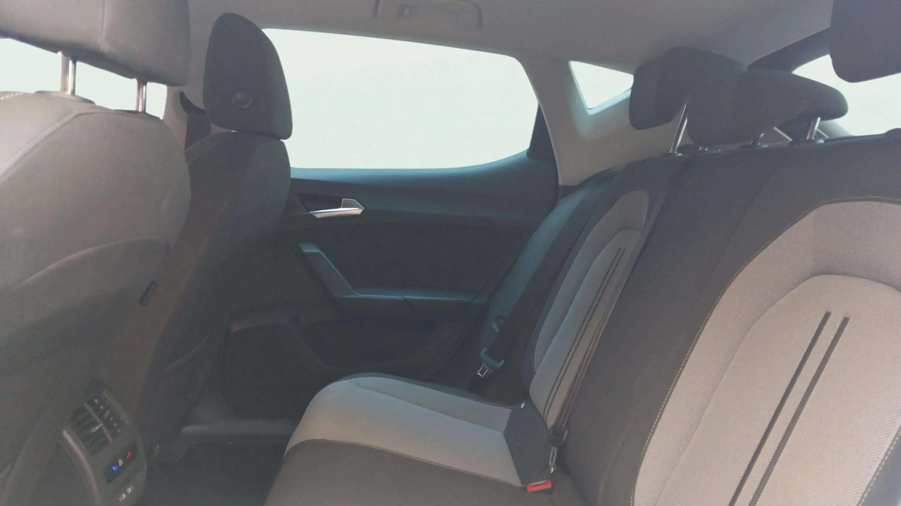 SEAT León SP 1.5 eTSI DSG Style 25 Aniv - foto 14