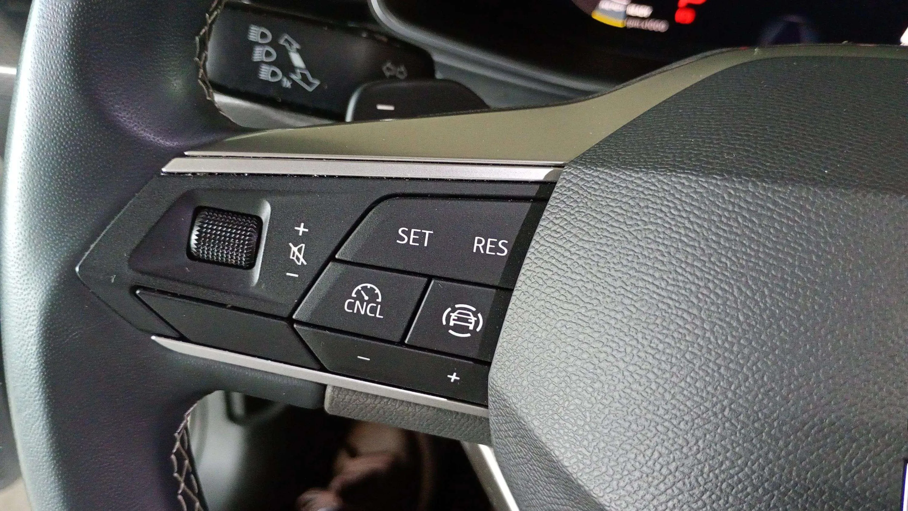 SEAT León SP 1.5 eTSI DSG Style 25 Aniv - foto 22