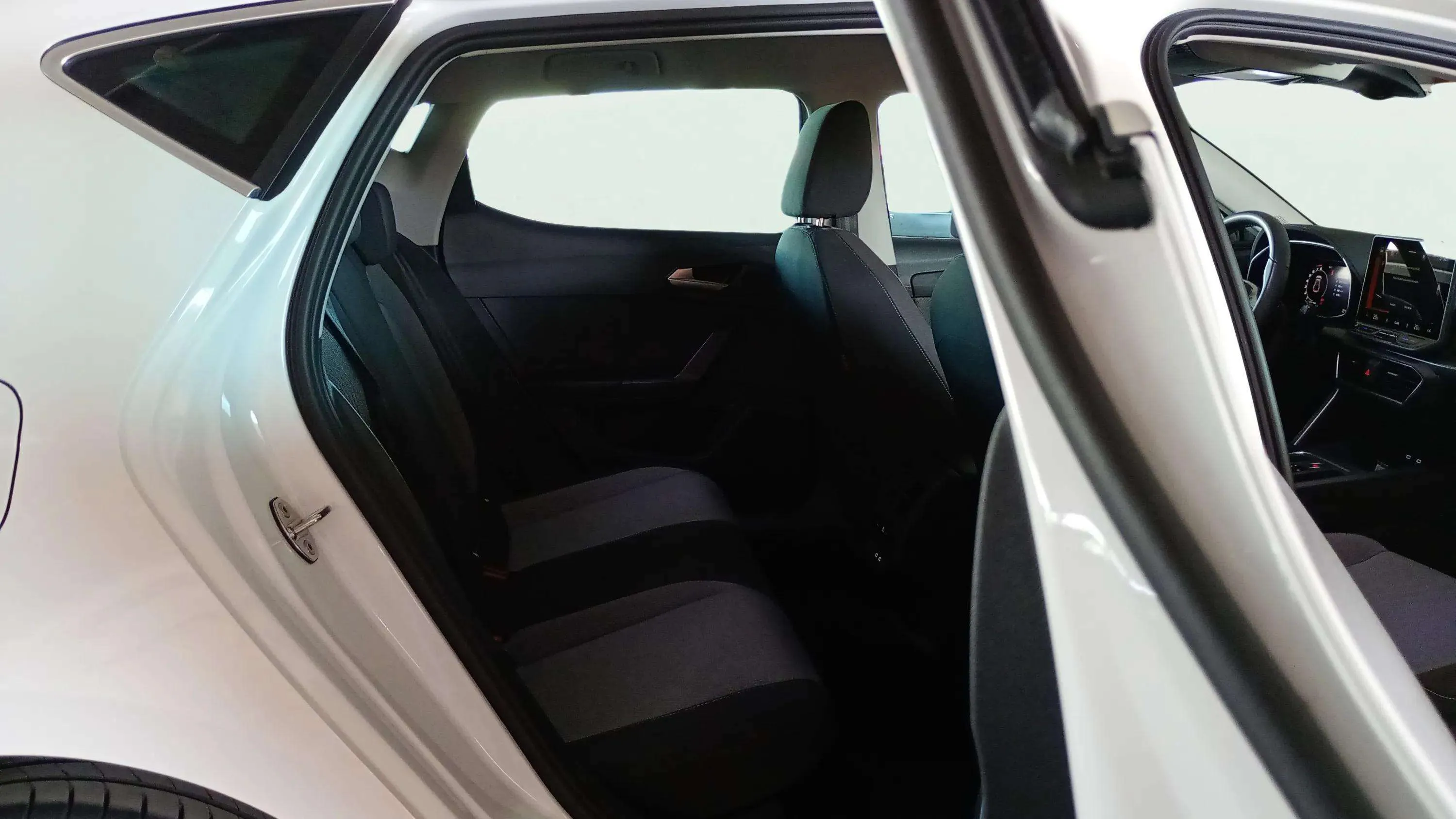 SEAT León SP 1.5 eTSI DSG Style 25 Aniv - foto 14