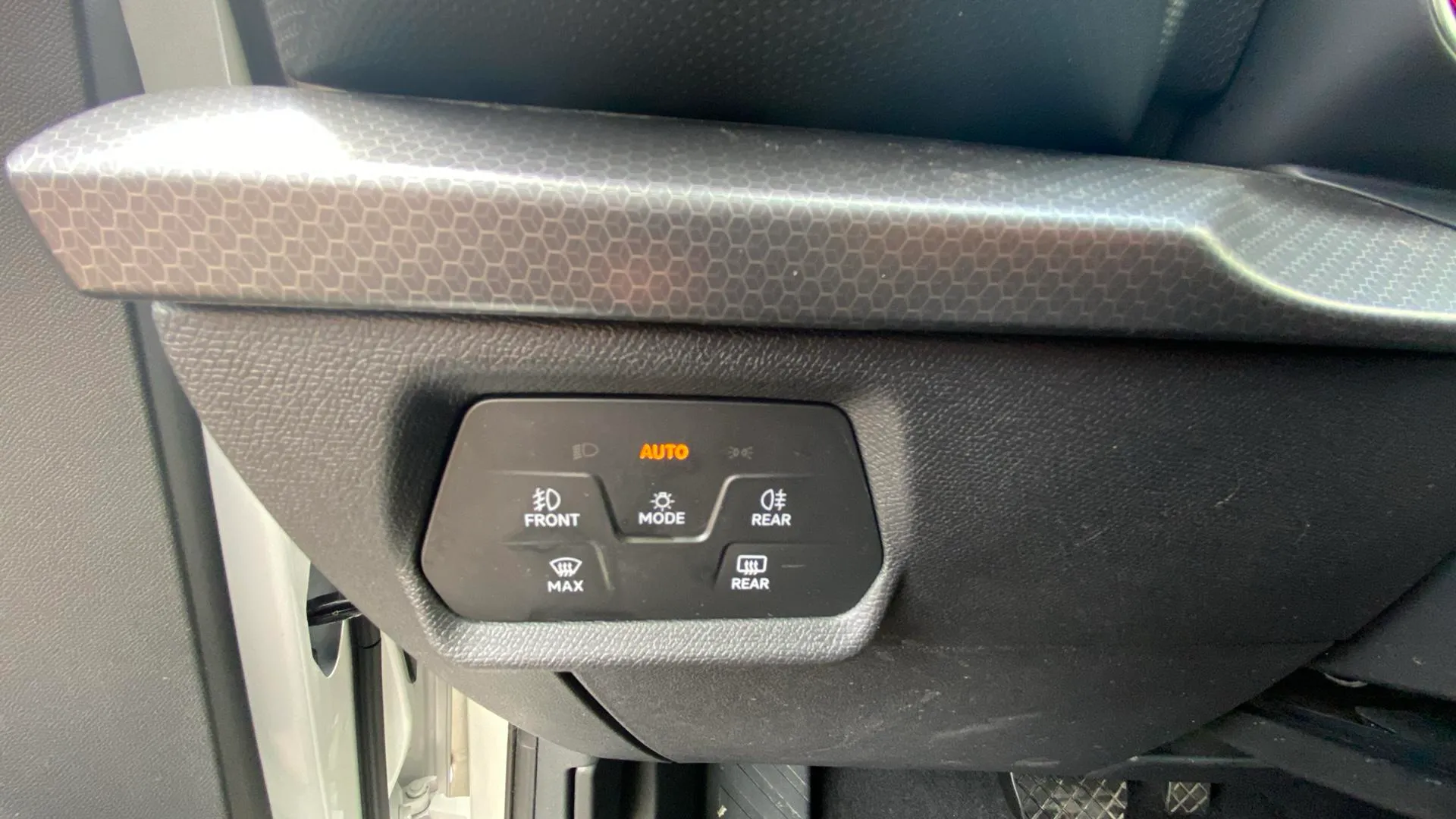 SEAT León 1.5 eTSI DSG-7 Style XL - foto 18