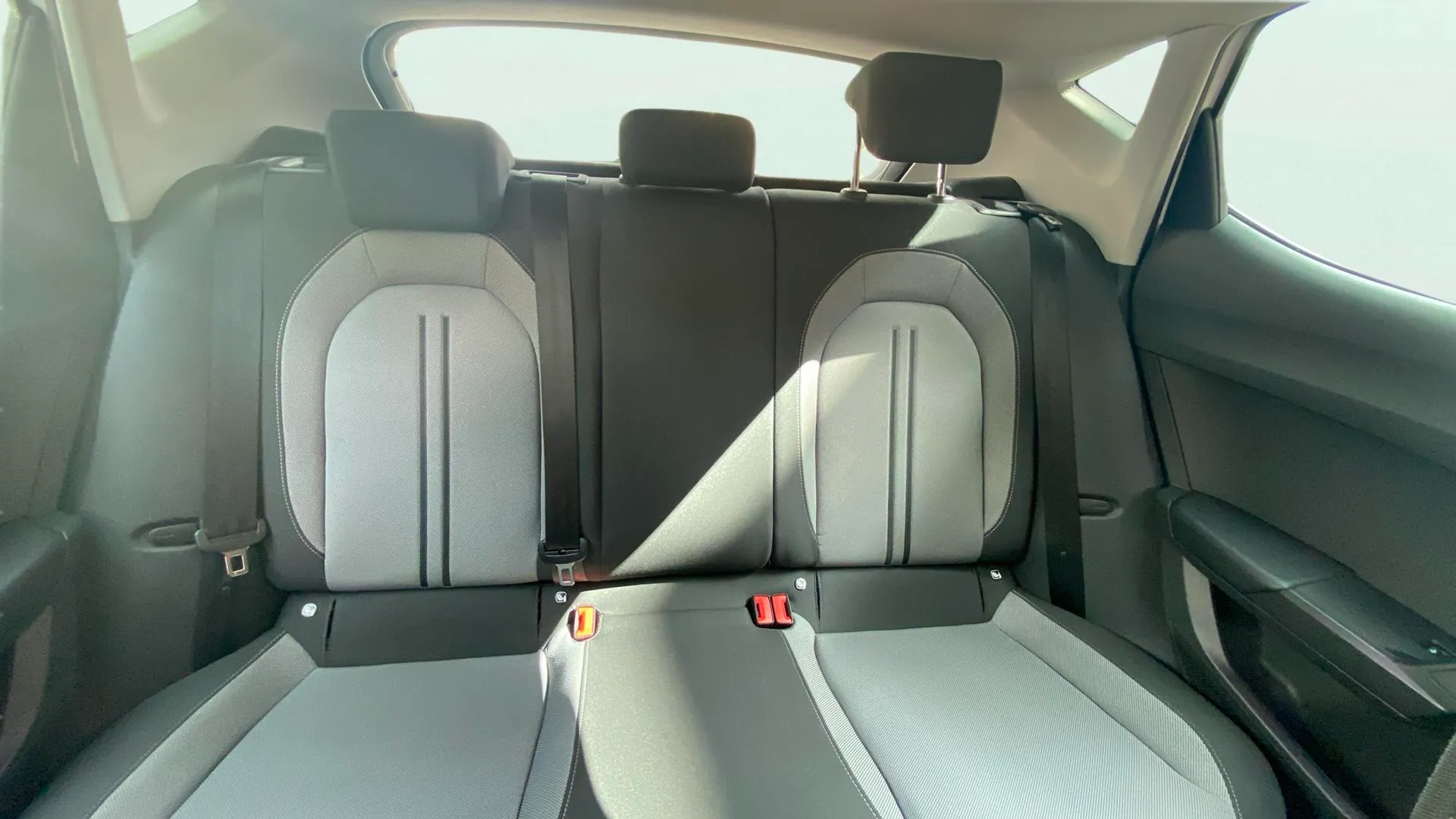 SEAT León 1.5 eTSI DSG-7 Style XL - foto 15