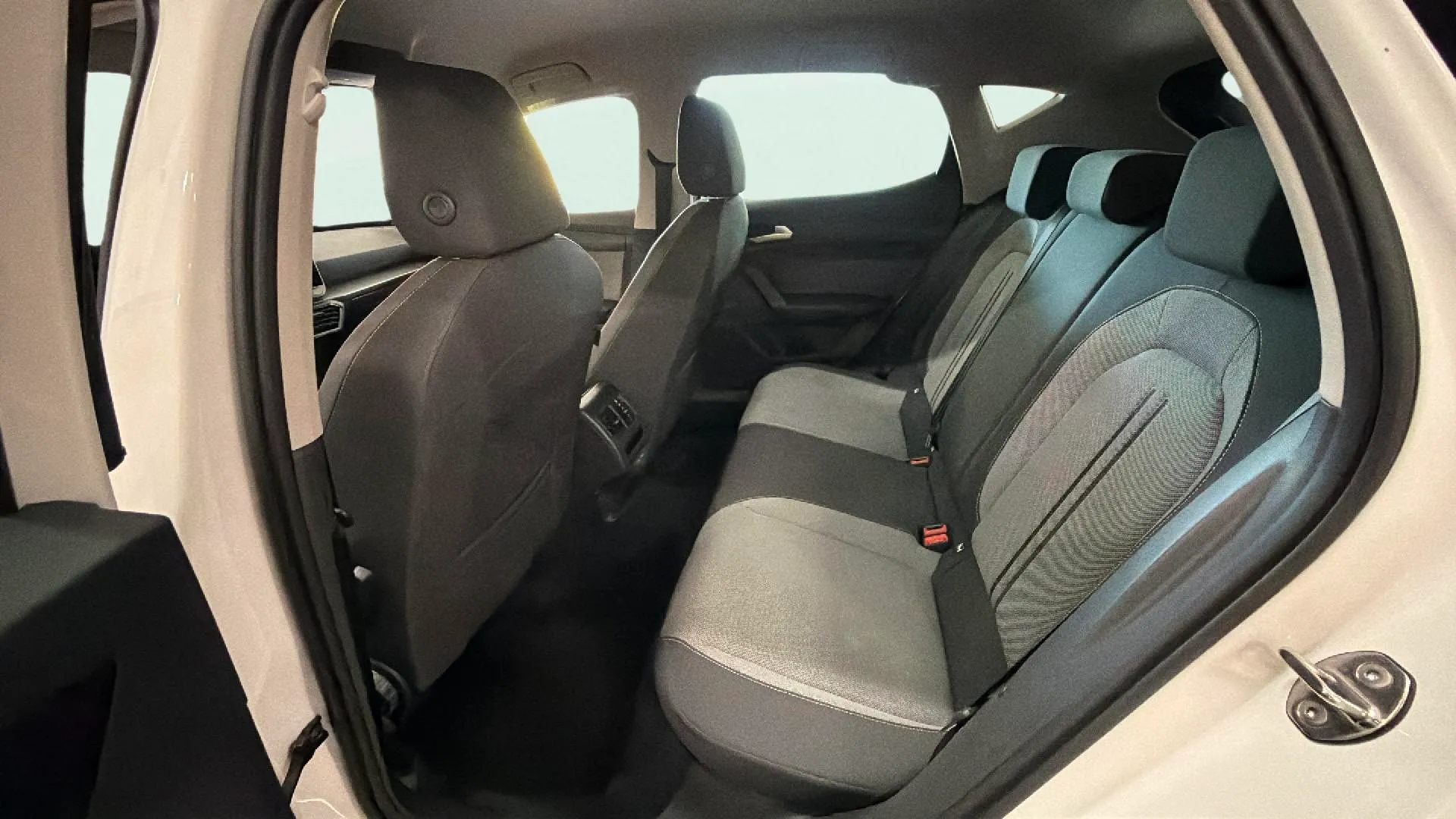 SEAT León 1.5 eTSI DSG Style 25 Aniversario - foto 9
