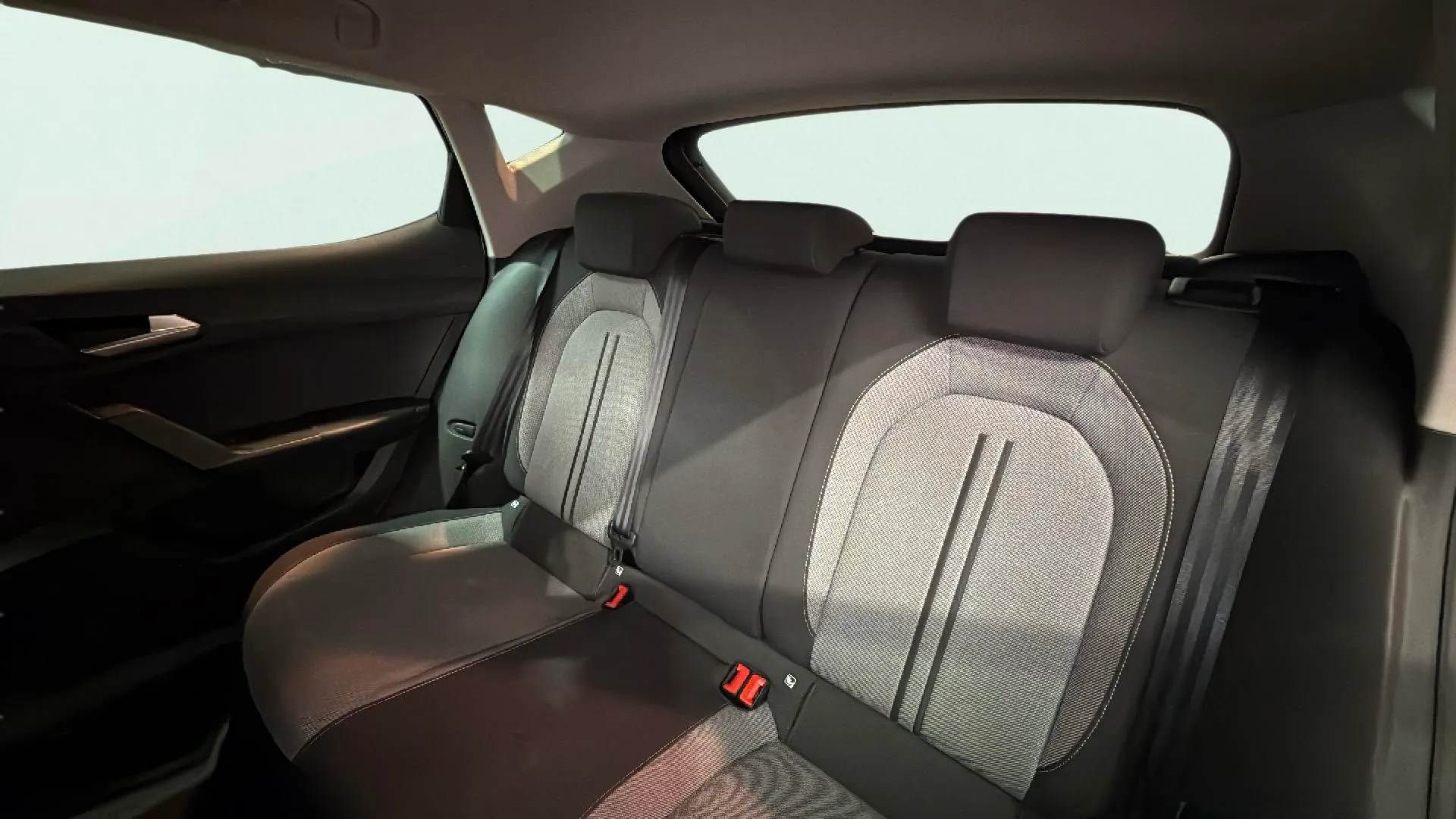 SEAT León SP 1.5 eTSI DSG Style 25 Aniv - foto 11